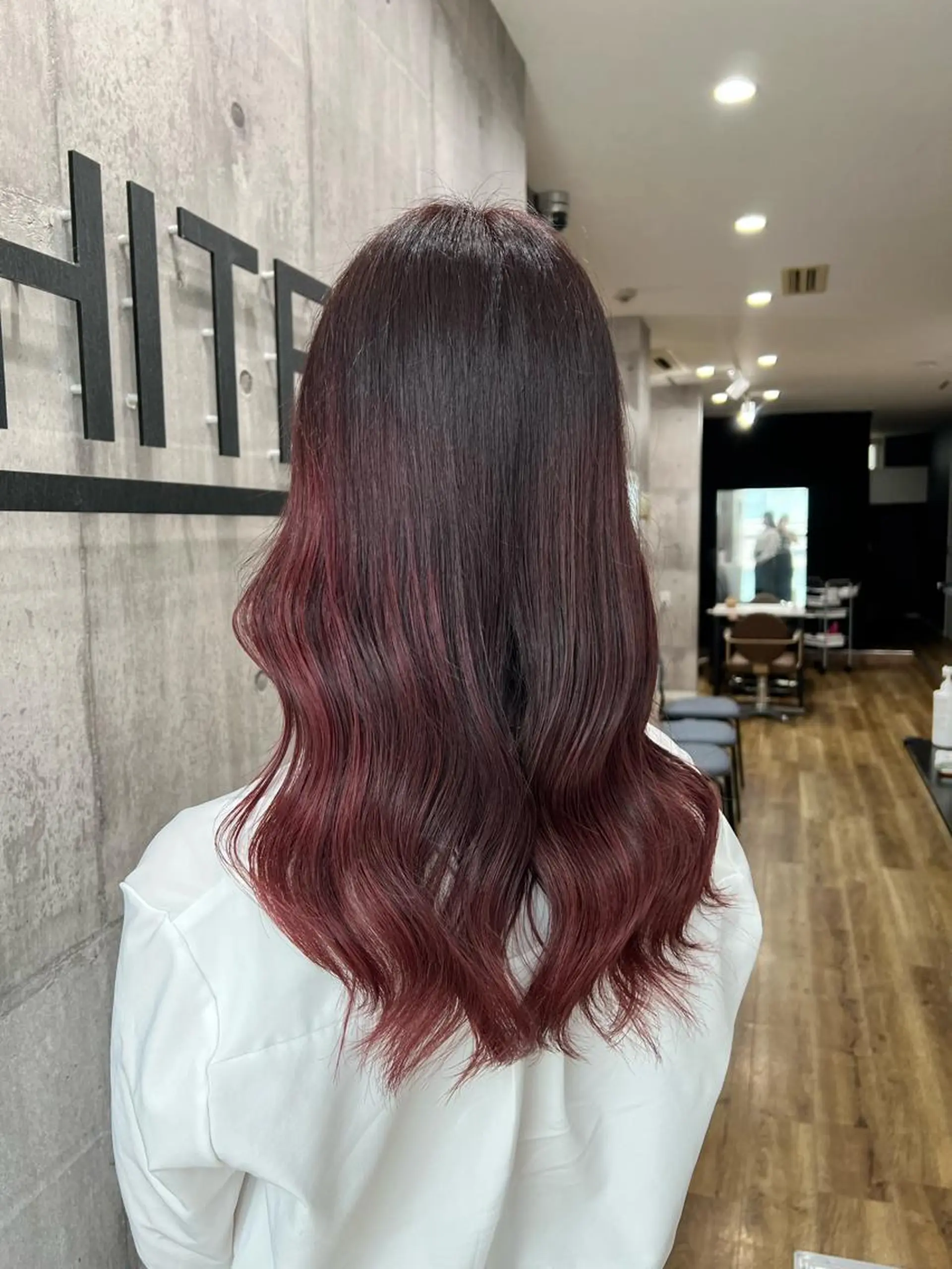 ミディアム 美容室 _WHITE＋ 南海難波店【アンダーホワイトプラス】所属・✨レイヤー/透明感 /豊嶋里緒✨のヘアスタイル