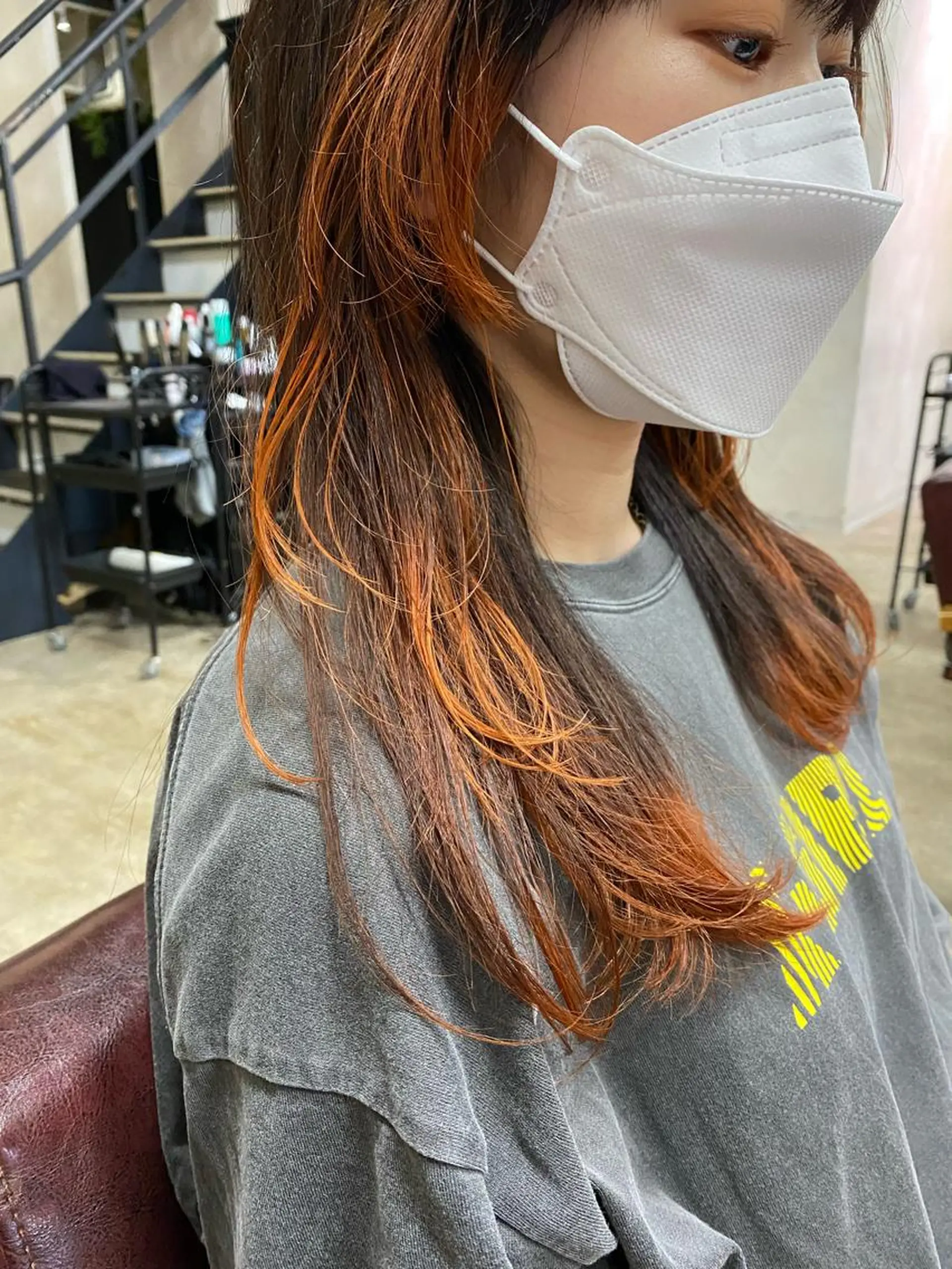 ミディアム カラー オレンジ 顔周りカット レイヤーカット ヘアカラー ミニモお気に入り数 No.1宍戸雄弥のヘアスタイル