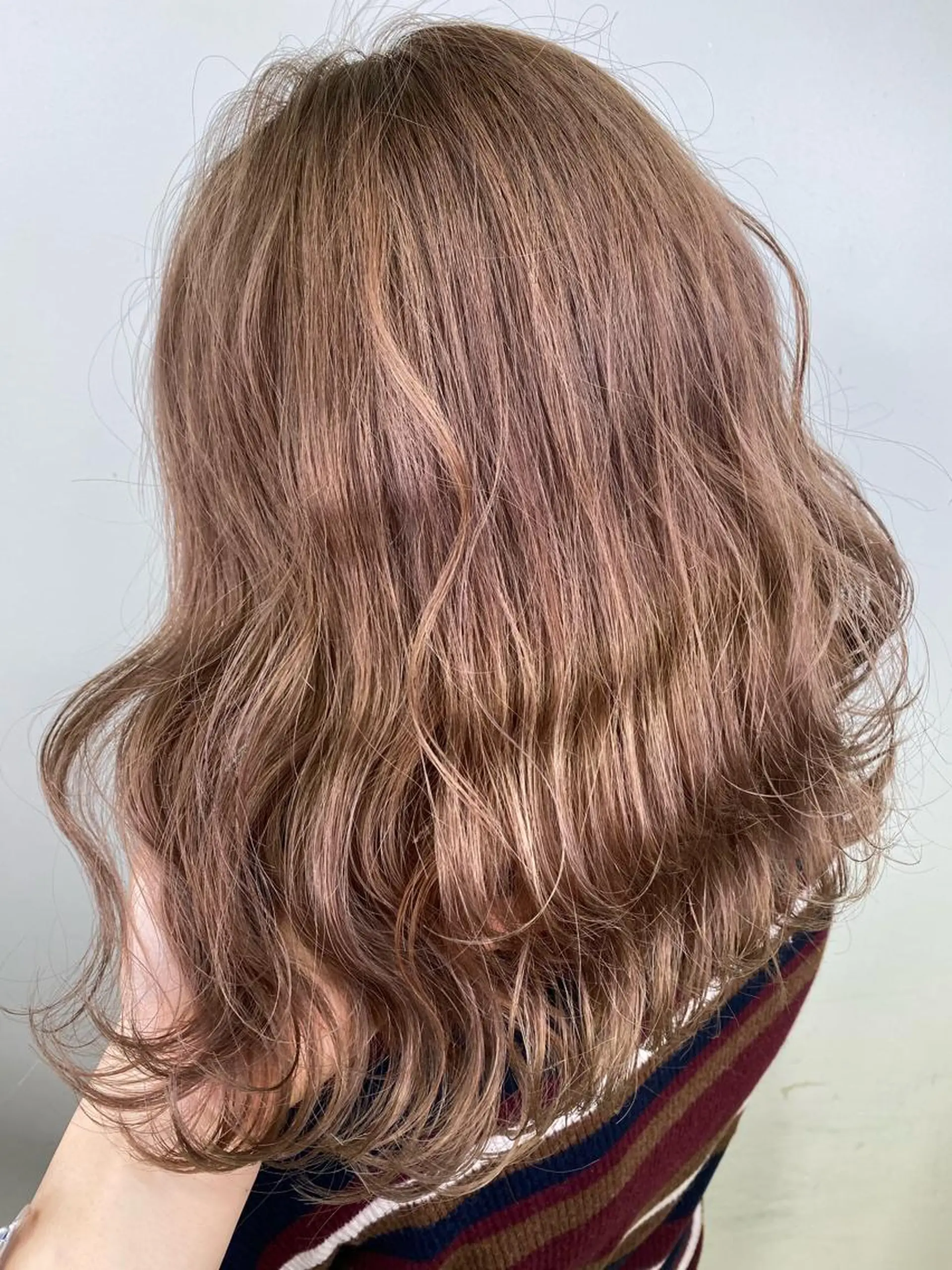 ミディアム カラー ヘアアレンジ ネイル マツエク・マツパ ベージュカラー ブリーチ 💓💓彩 音💓💓のマツエク・マツパデザイン