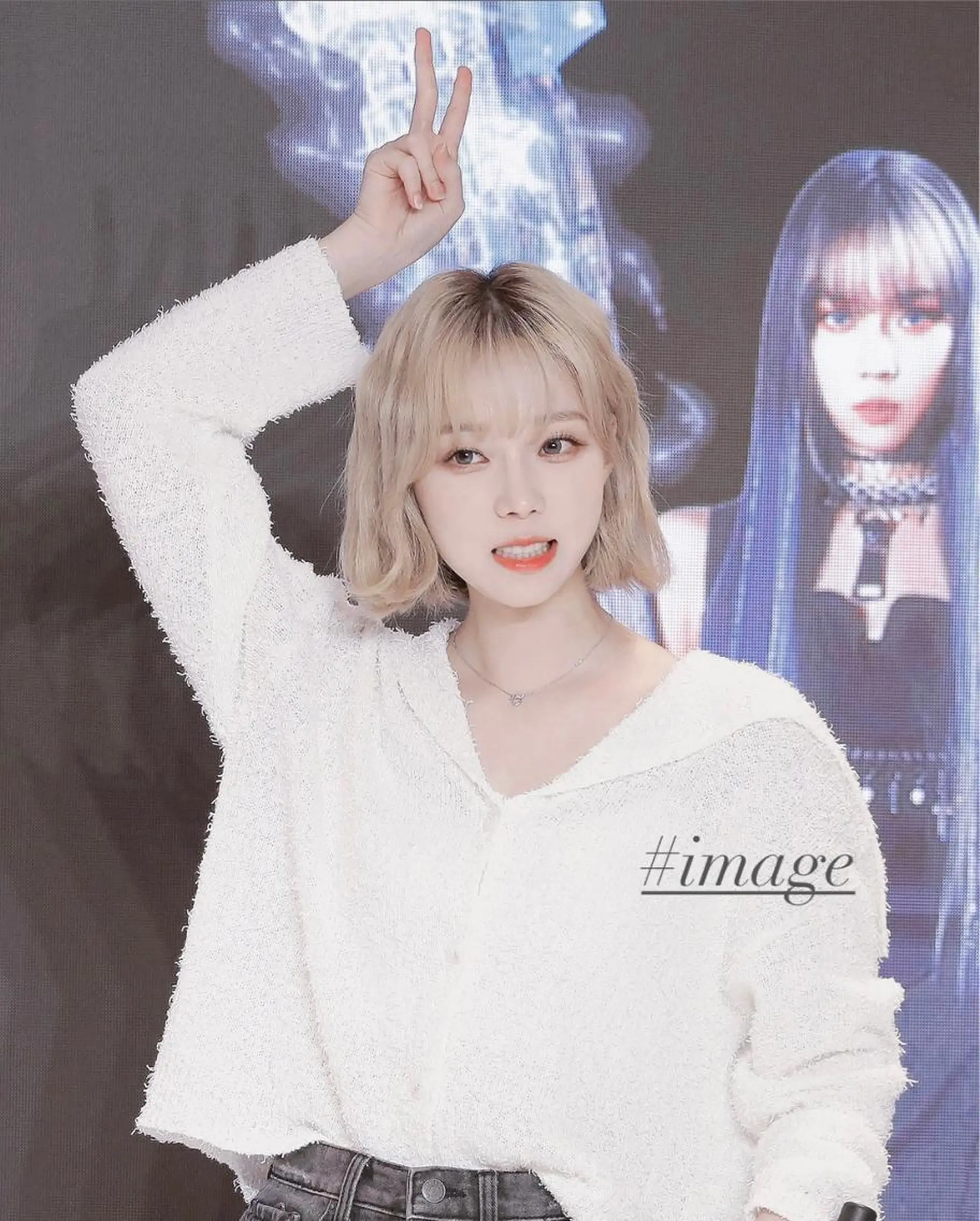 ショート 韓国ハイトーン🦋 hikariのヘアスタイル