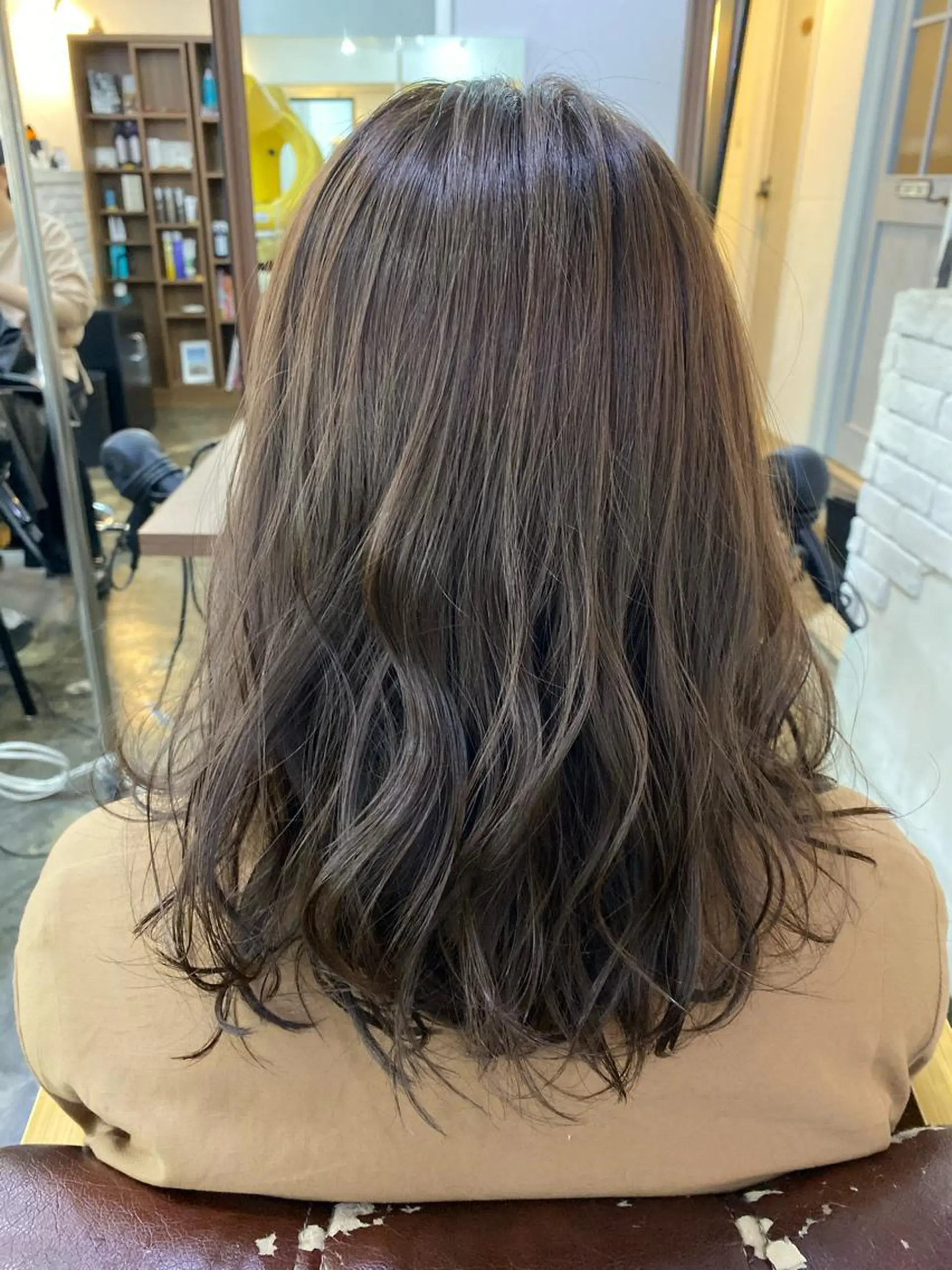 セミロング カラー 【艶髪×韓国風】 毛流れ職人 RYOのヘアスタイル