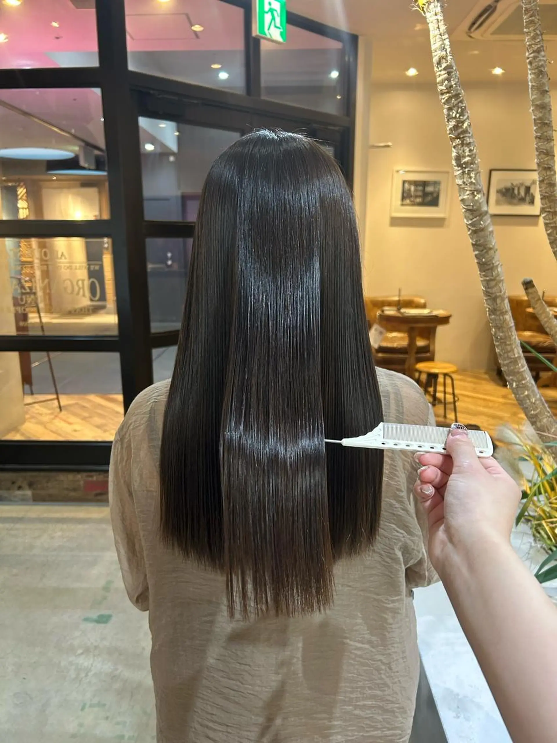 ロング カット トリートメント 透明感カラー/ 髪質改善✨️💞萌愛のヘアスタイル