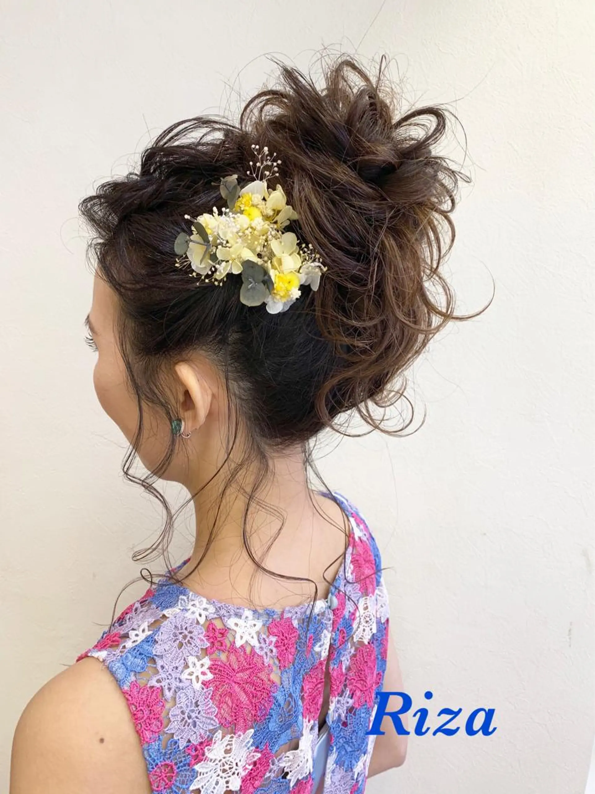 ヘアアレンジ お団子ヘア 髪飾り HAIR MAKE Riza所属・谷口 弥生のヘアスタイル