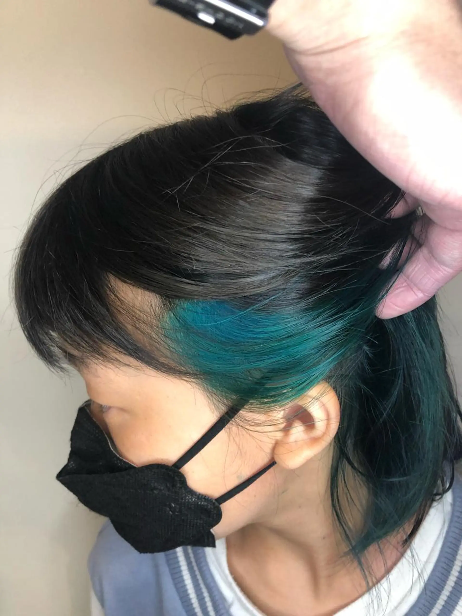 ショート カラー キッズ ブリーチ ブルーカラー ダブルカラー 刀根 亮馬のヘアスタイル