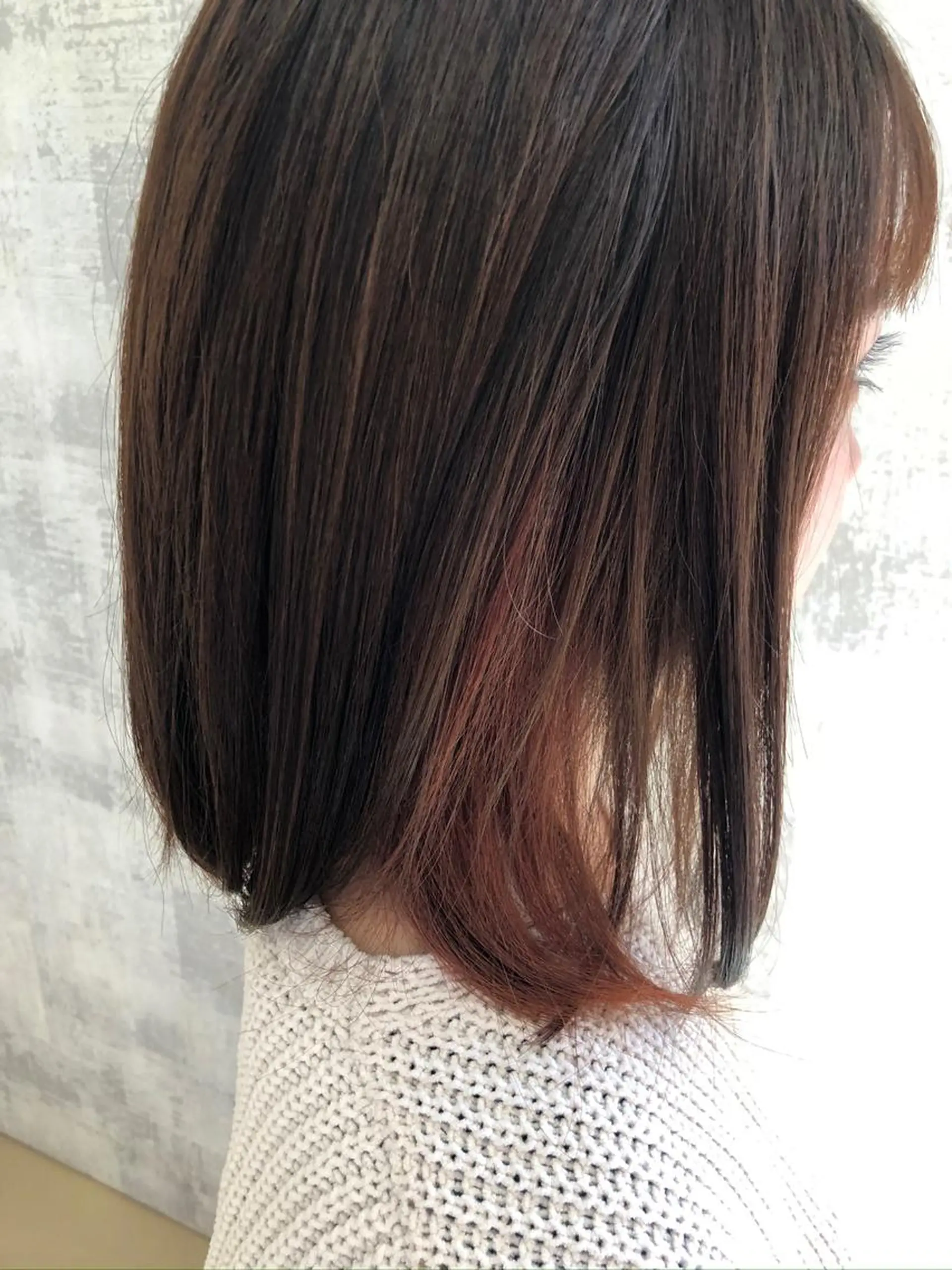 セミロング カラー ブリーチ レッドカラー 金沢 広美のヘアスタイル