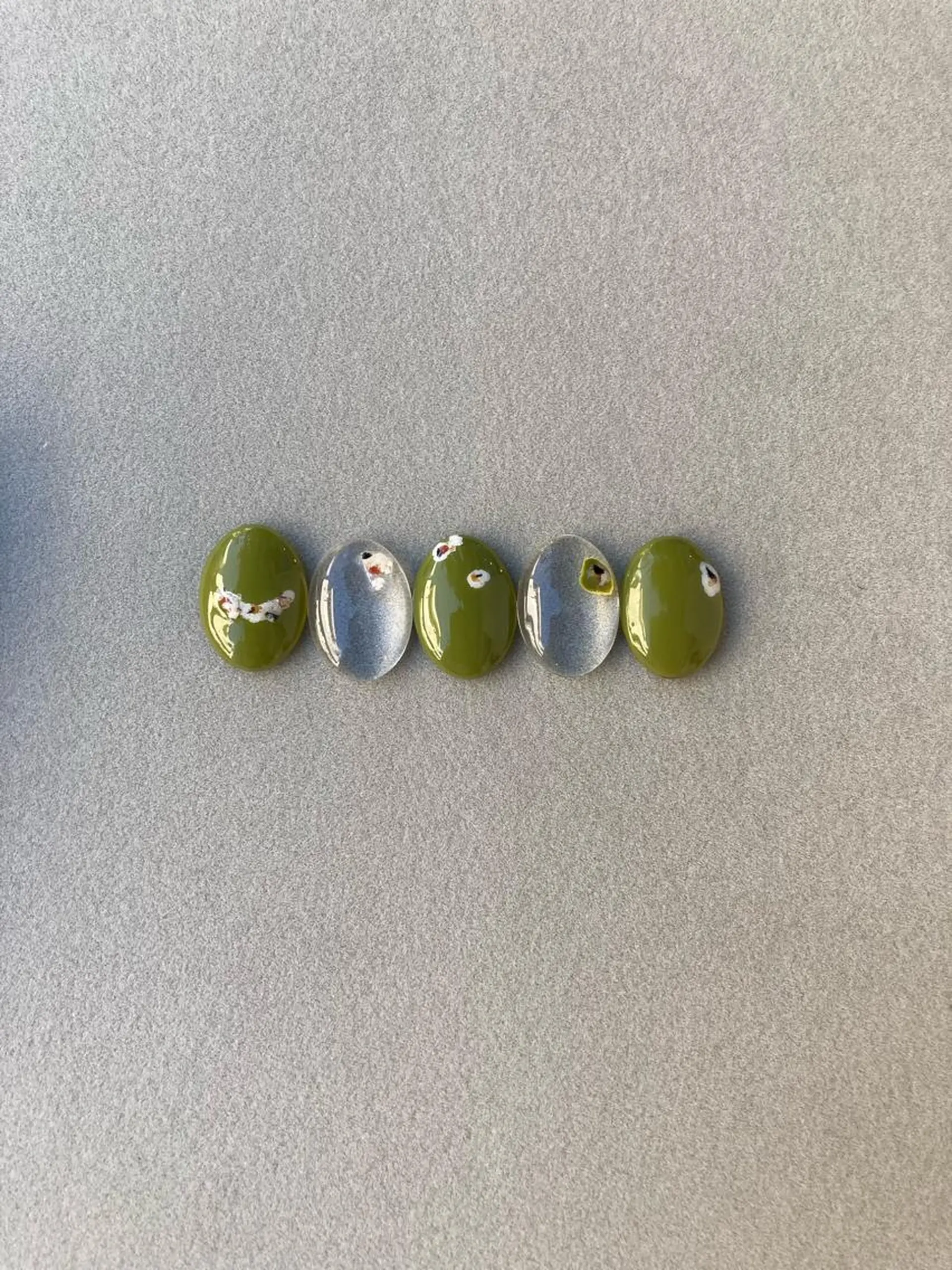 ネイル nailsalon　hue所属・小山 羽奈のネイルデザイン