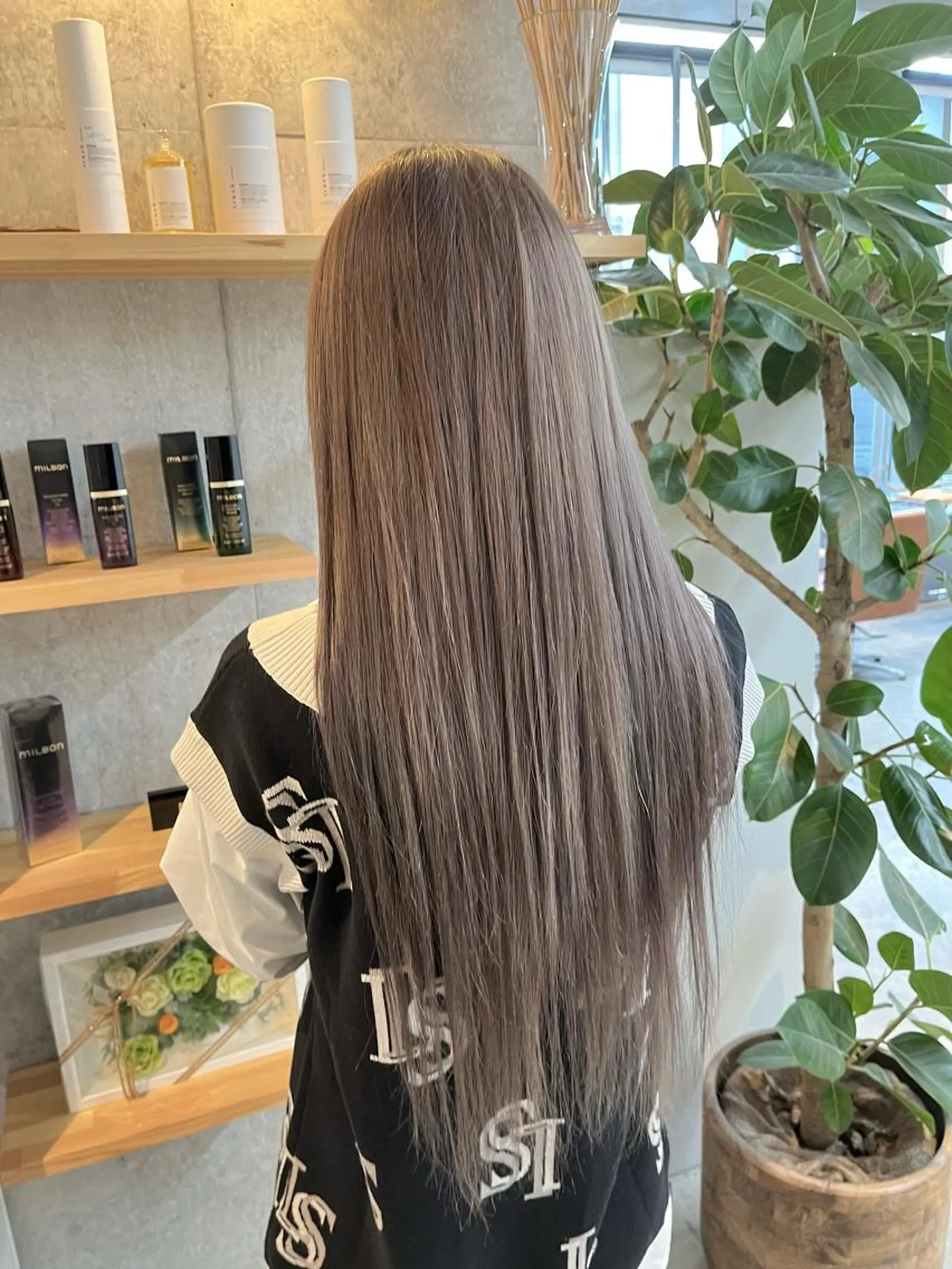 ロング カラー ヘアカラー ハイトーンカラ ー/小川のヘアスタイル