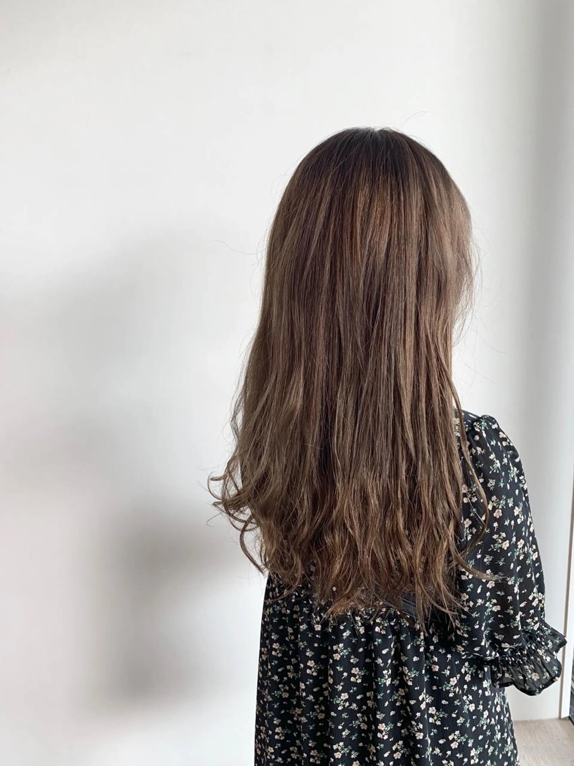 ロング カラー ブリーチ 中島 直哉のヘアスタイル