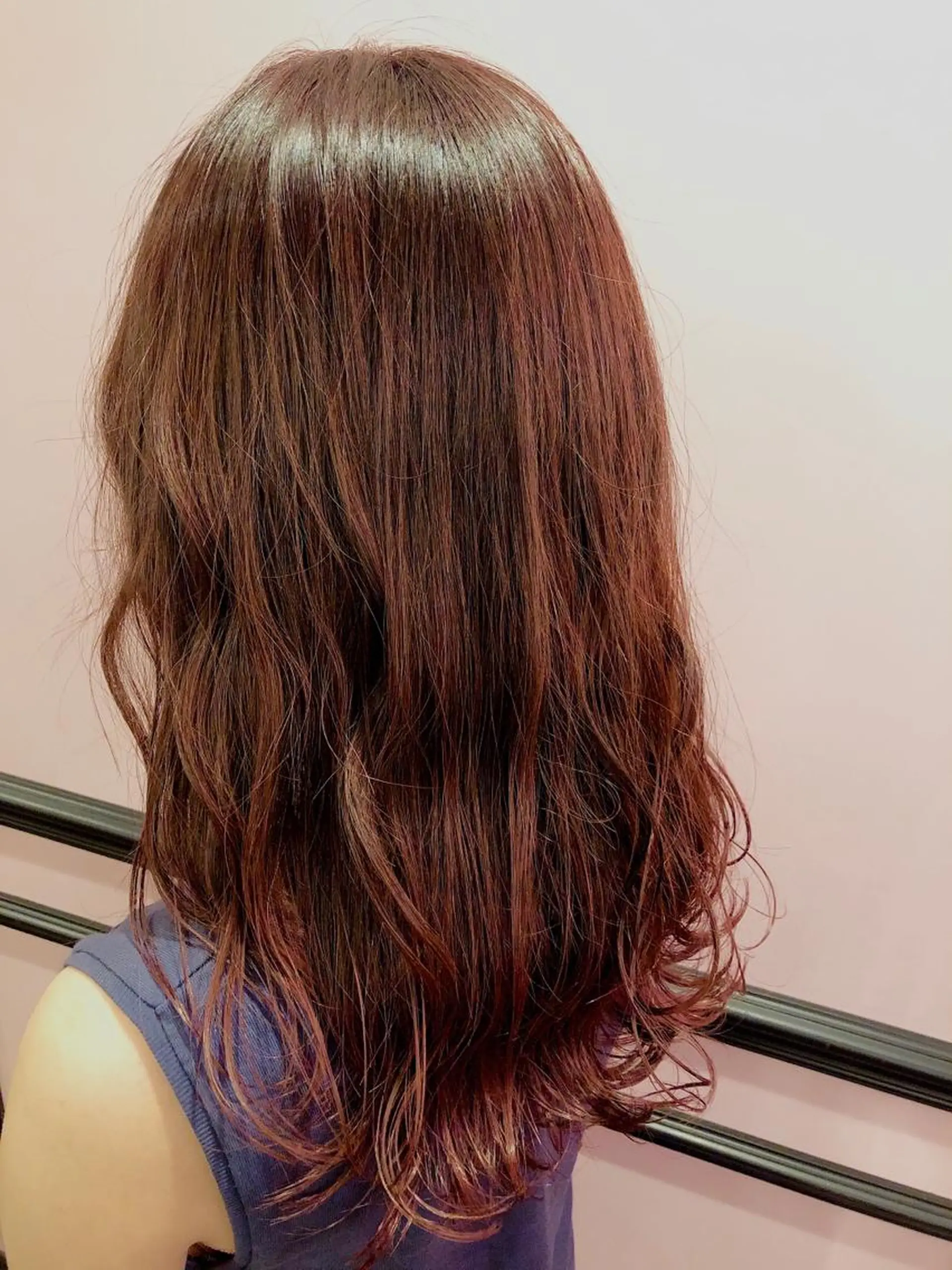 ロング カラー ブラウンカラー ピンクカラー ピンクブラウン カット ヘアカラー トリートメント ✨髪質改善縮毛矯正✨ 宇田川修平のエステ・リラクイメージ