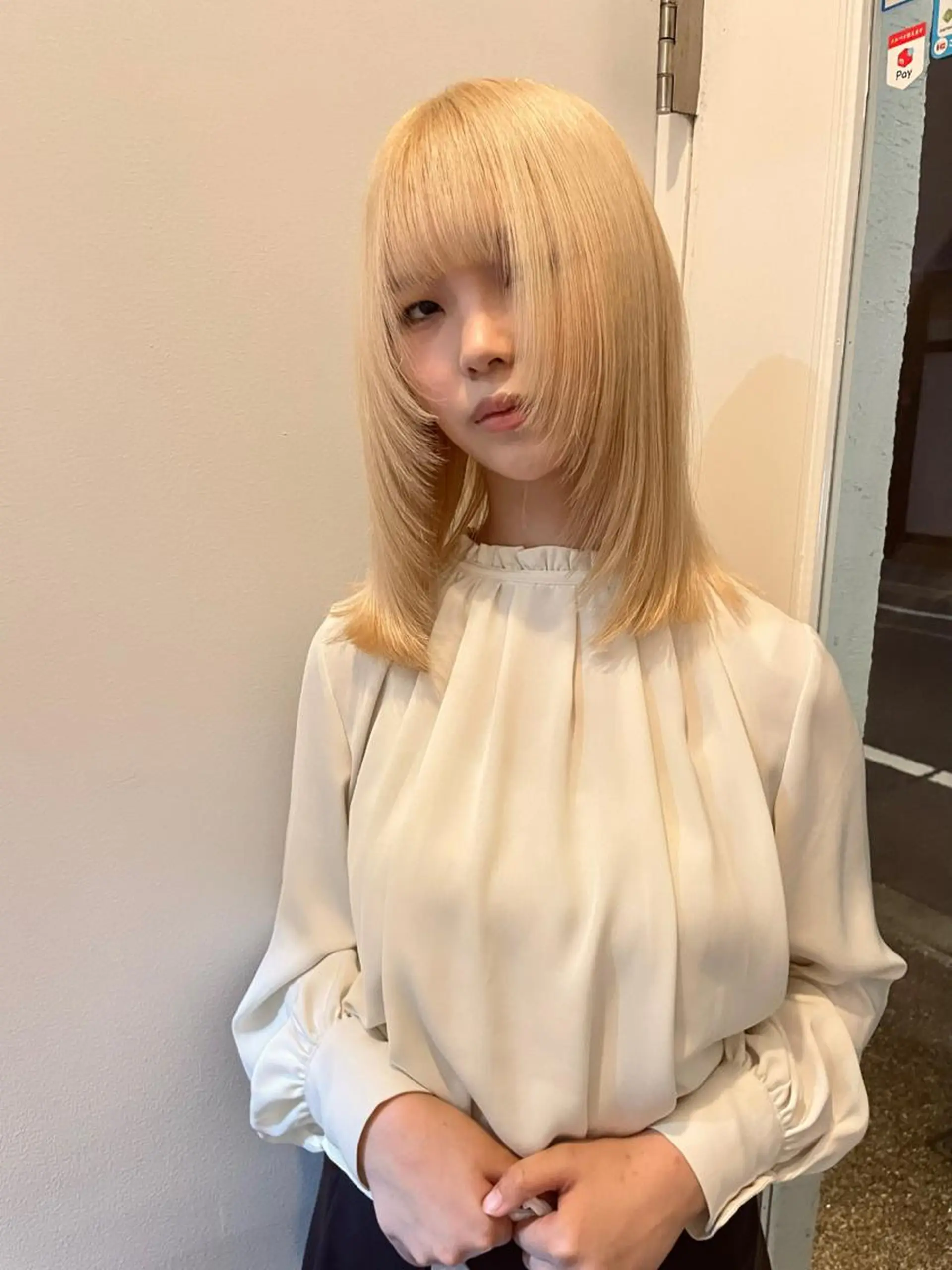 ミディアム 韓国風カラー 韓国風ヘア レイヤーカット 韓国/透明感 Veluaのヘアスタイル