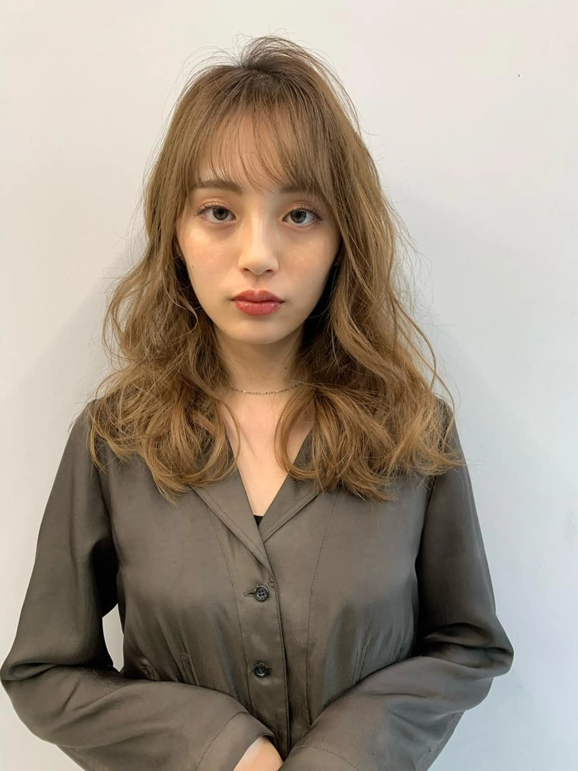 ミディアム カラー 透明感/オリーブ/ グレージュ/YUKAのヘアスタイル