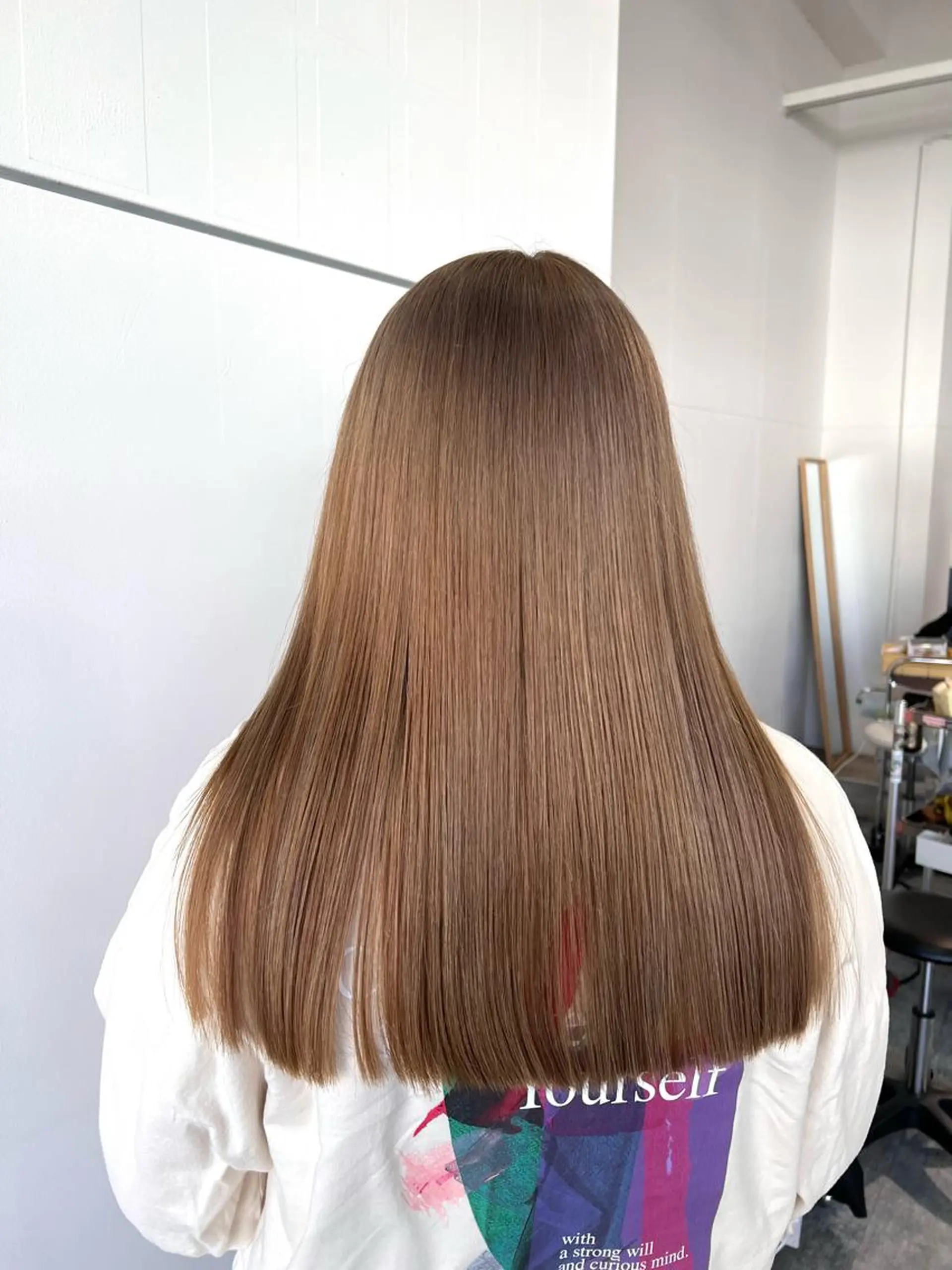 ロング カラー 🌈re-room EIKI🇰🇷のヘアスタイル