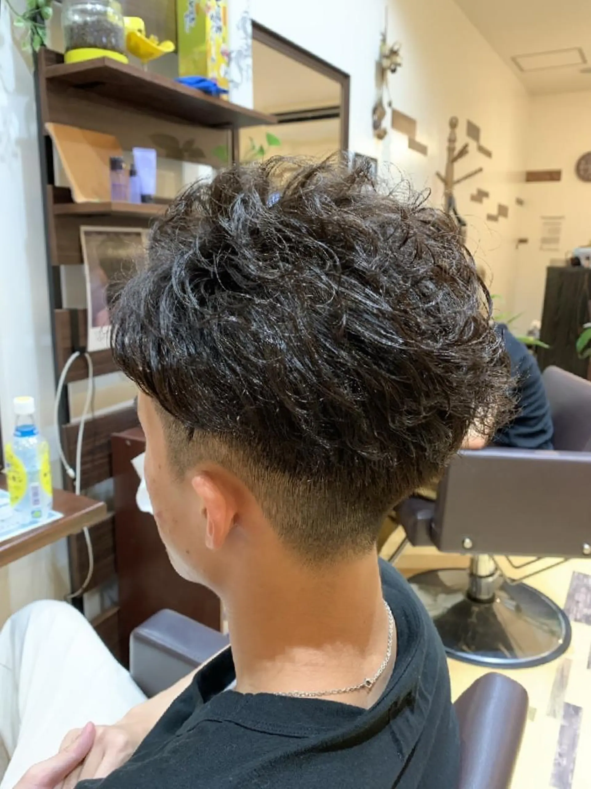 ショート カラー SUGAR所属・サトウ シューイチのヘアスタイル