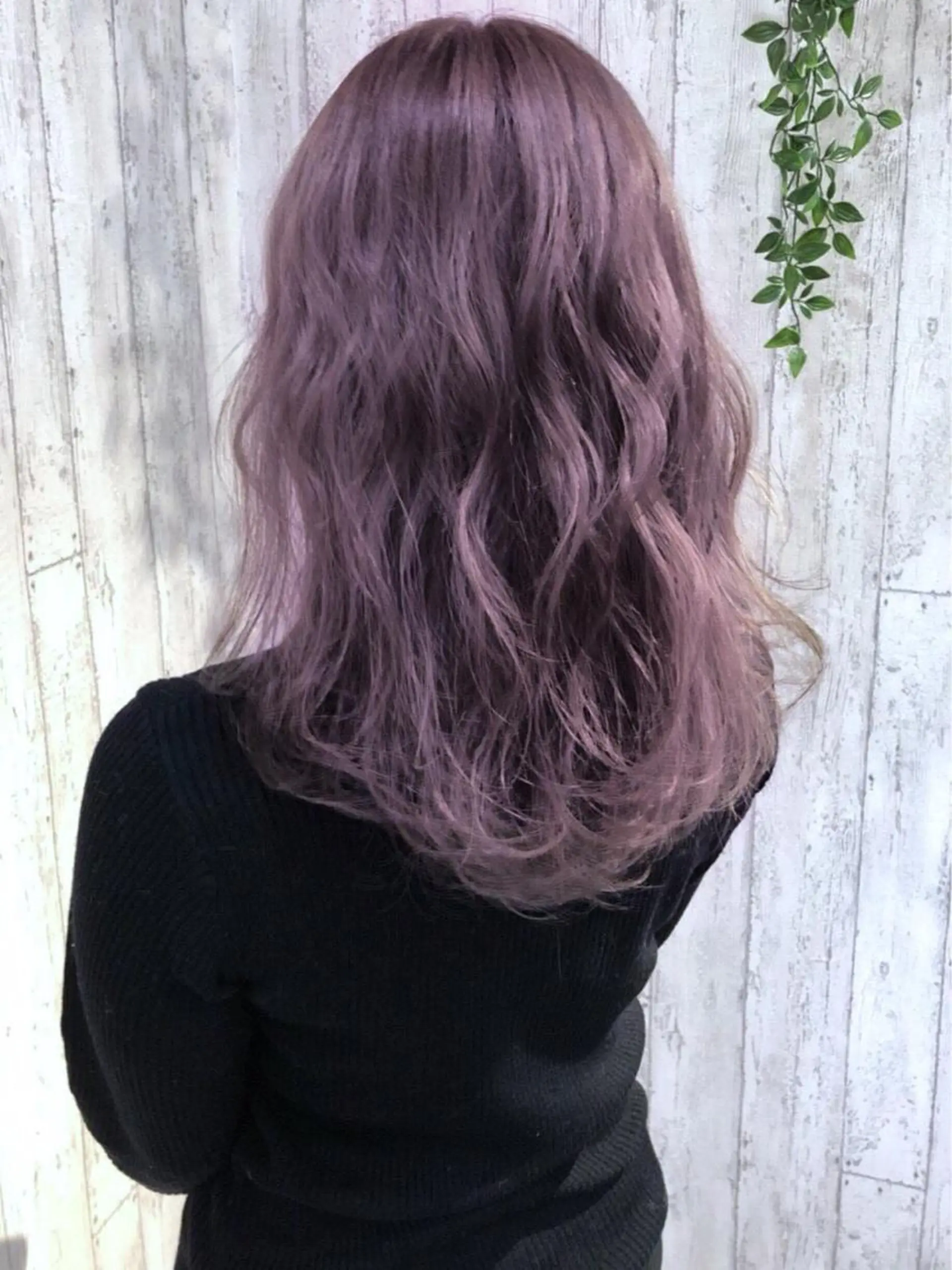 セミロング LANI OOSAKAのヘアスタイル