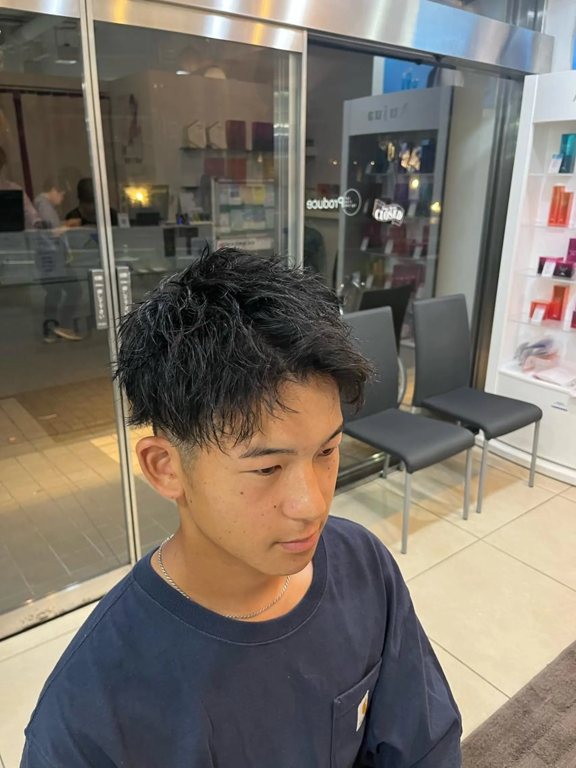 ショート パーマ メンズ メンズパーマ スパイキーショート ツイストスパイラルパーマ ショートヘア スパイラルパーマ カット パーマ 韓国風メンズ/毛流れ ヘアなら須田龍世のヘアスタイル