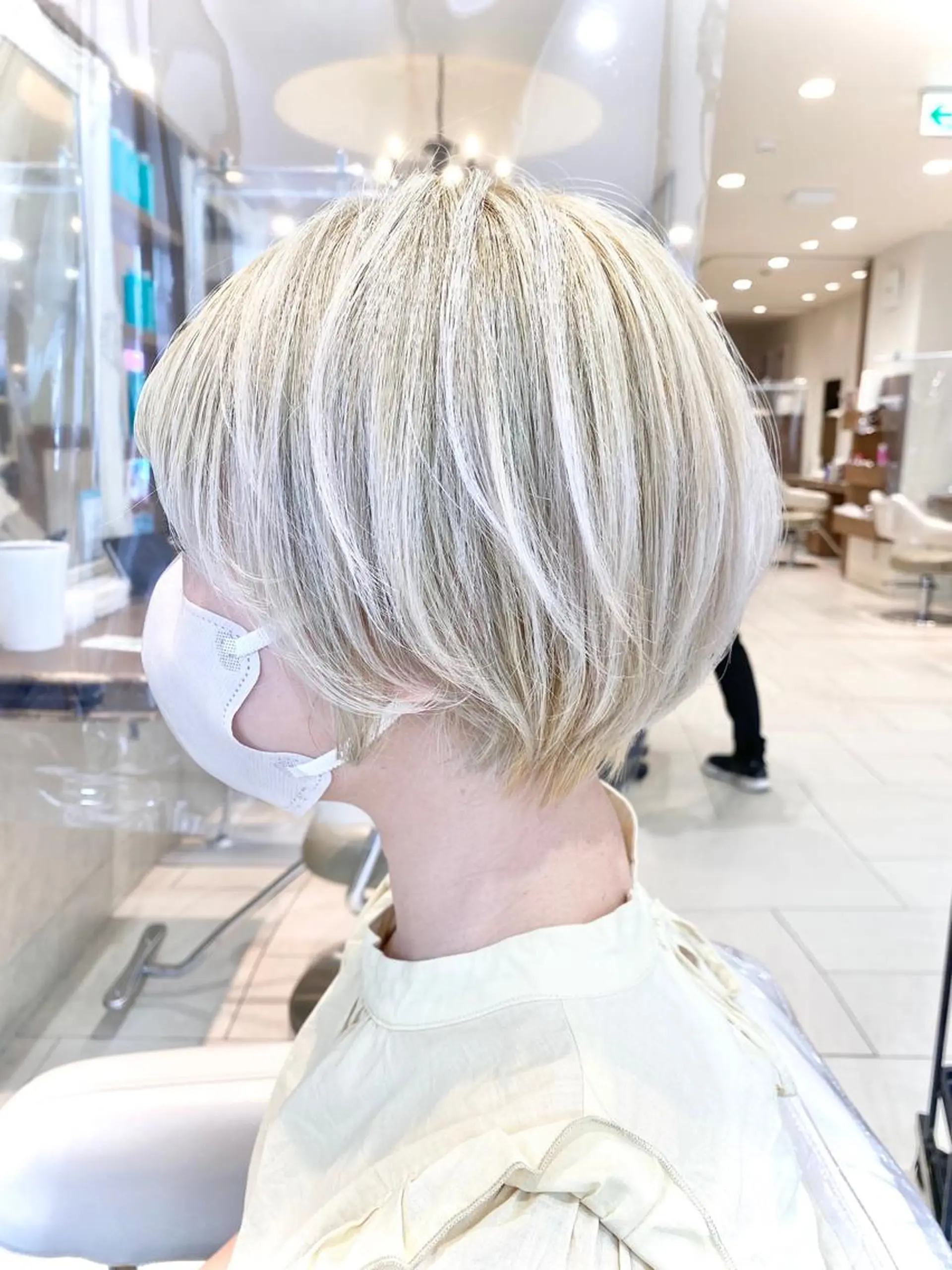 ショート カラー 横山 直輝のヘアスタイル