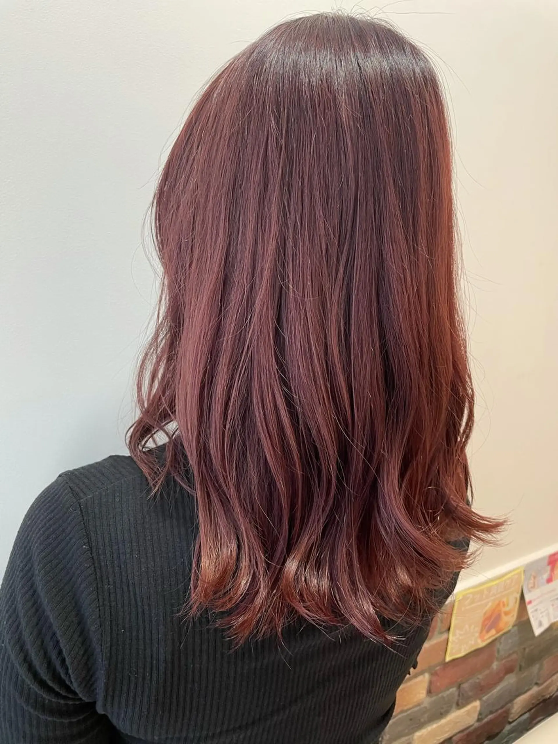 セミロング カラー 中井 茅佳のヘアスタイル