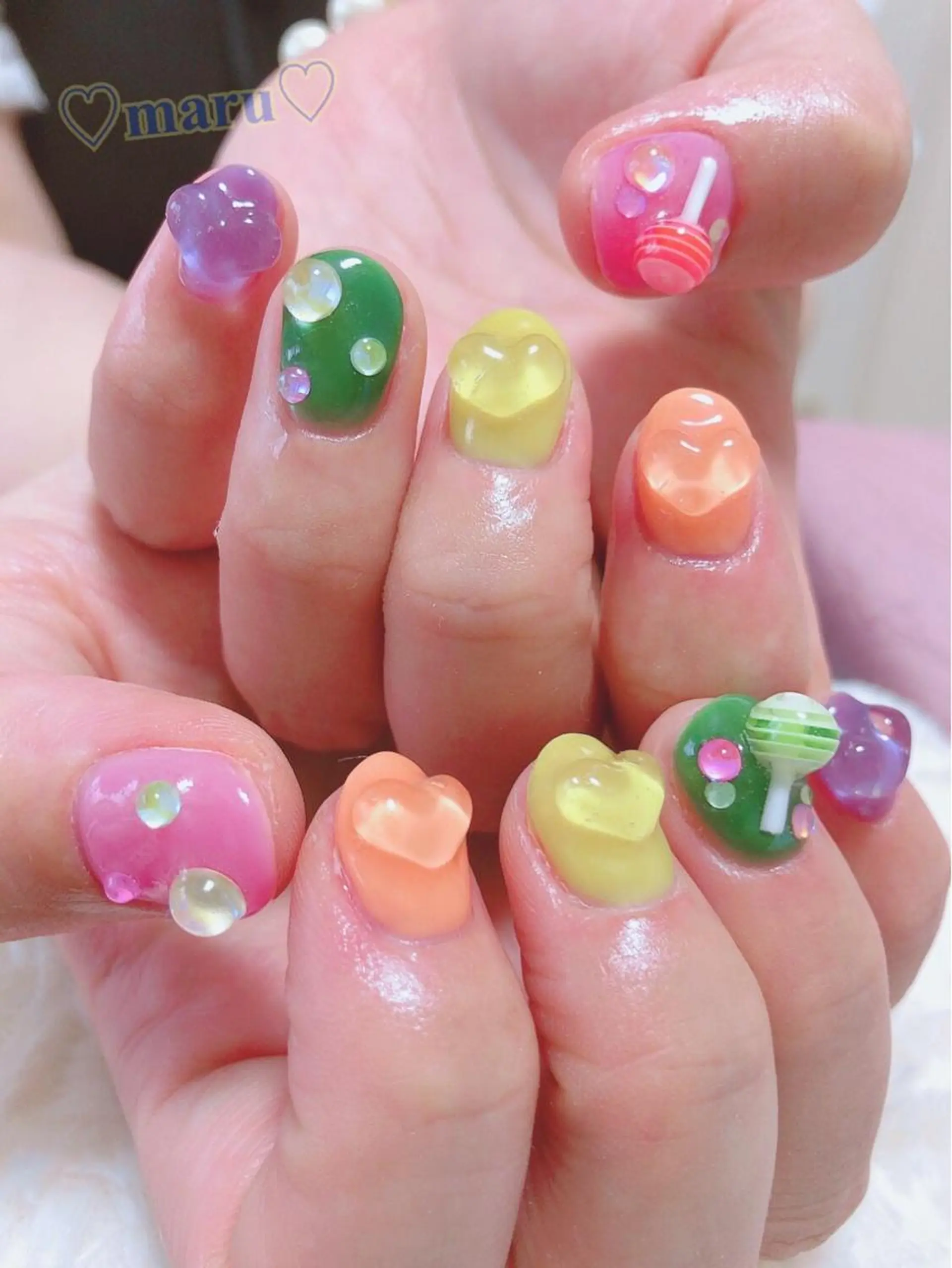 ネイル ハンドネイル フットネイル まるみ ♡のネイルデザイン