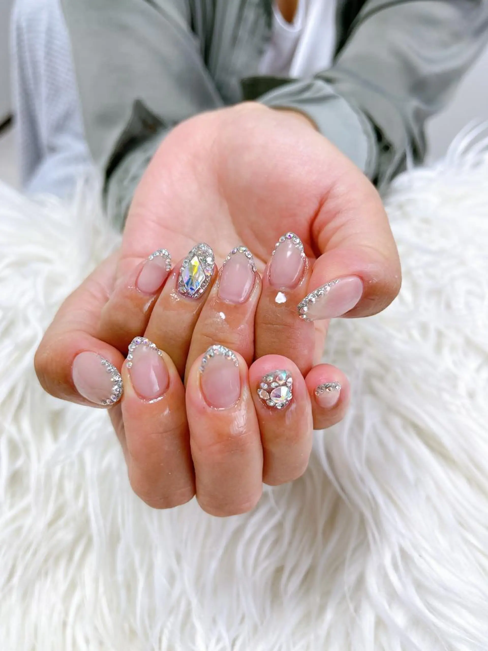 ミディアム ハンドネイル celica所属・松田 由真のネイルデザイン