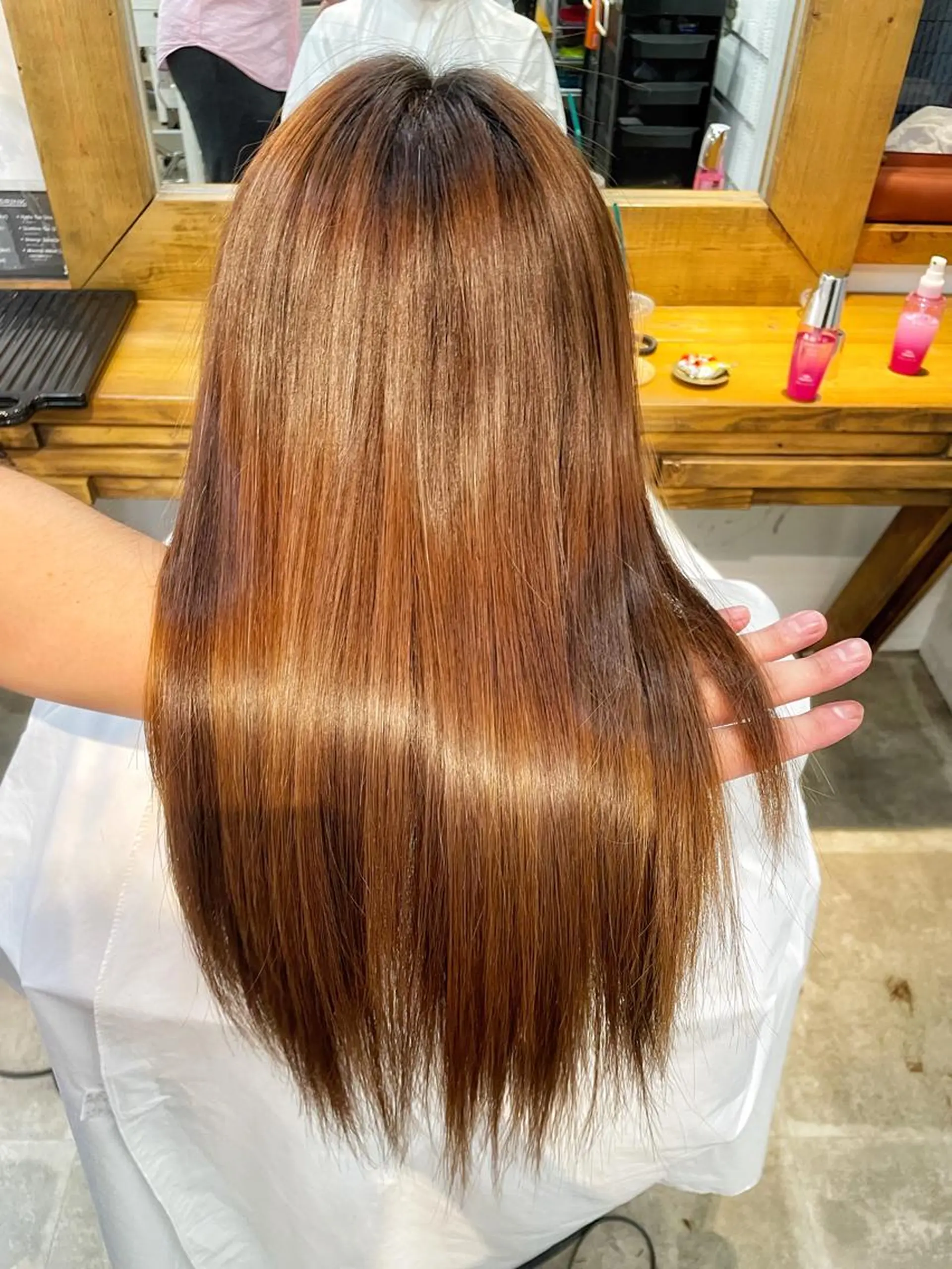 セミロング くびれヘア くせ毛 レイヤーカット カット ヘアカラー newline銀座所属・👑銀座ショート/ 絶壁補正/金子涼👑のヘアスタイル