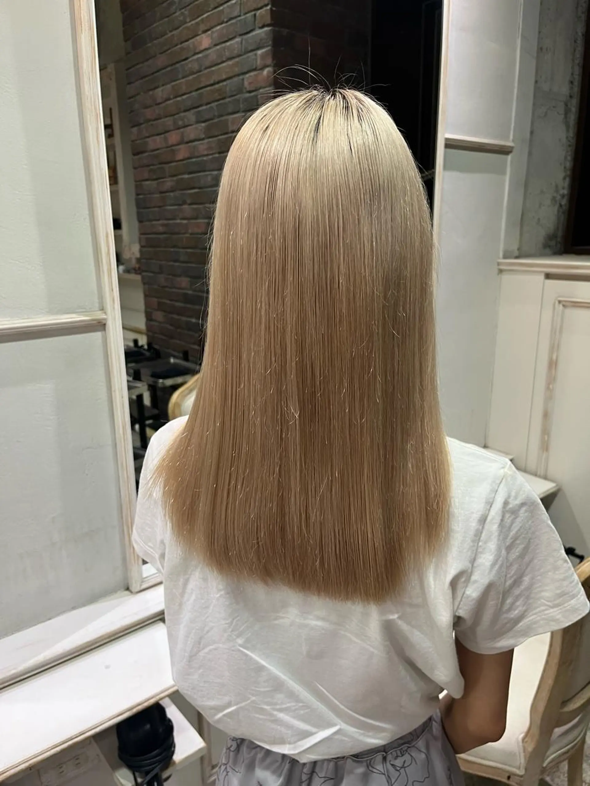 セミロング Kawakami kotomiのヘアスタイル