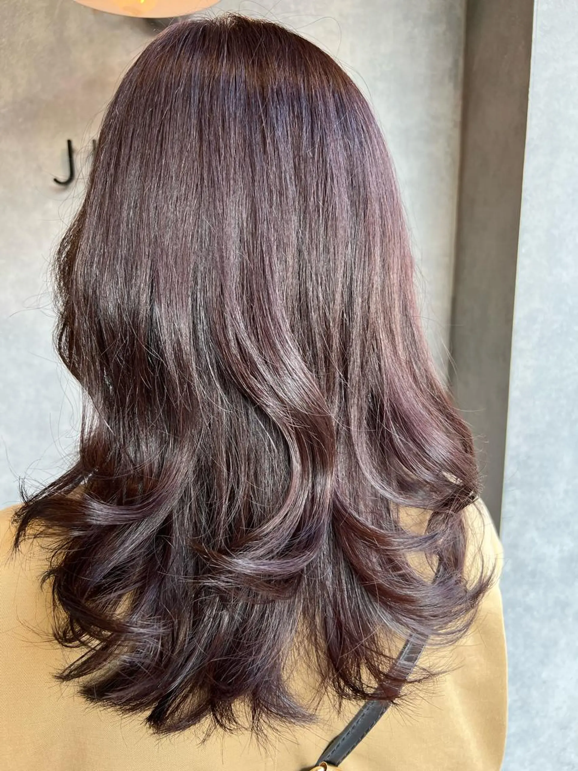 ロング カラー N°jillva 𝑘𝑎𝑟𝑖𝑛のヘアスタイル