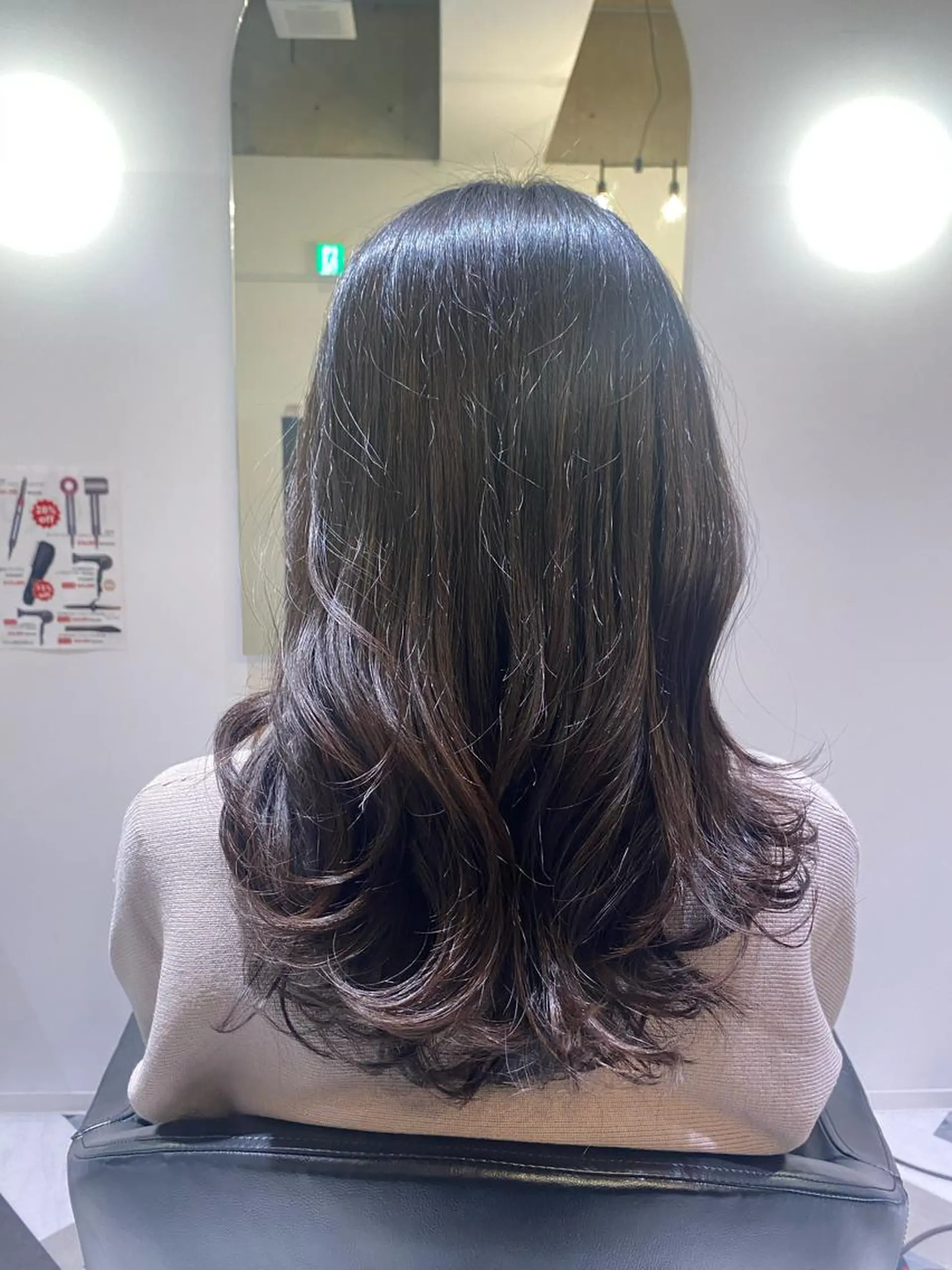 セミロング ✨あなたのお悩み解消 美容師✨TOMOKAのヘアスタイル