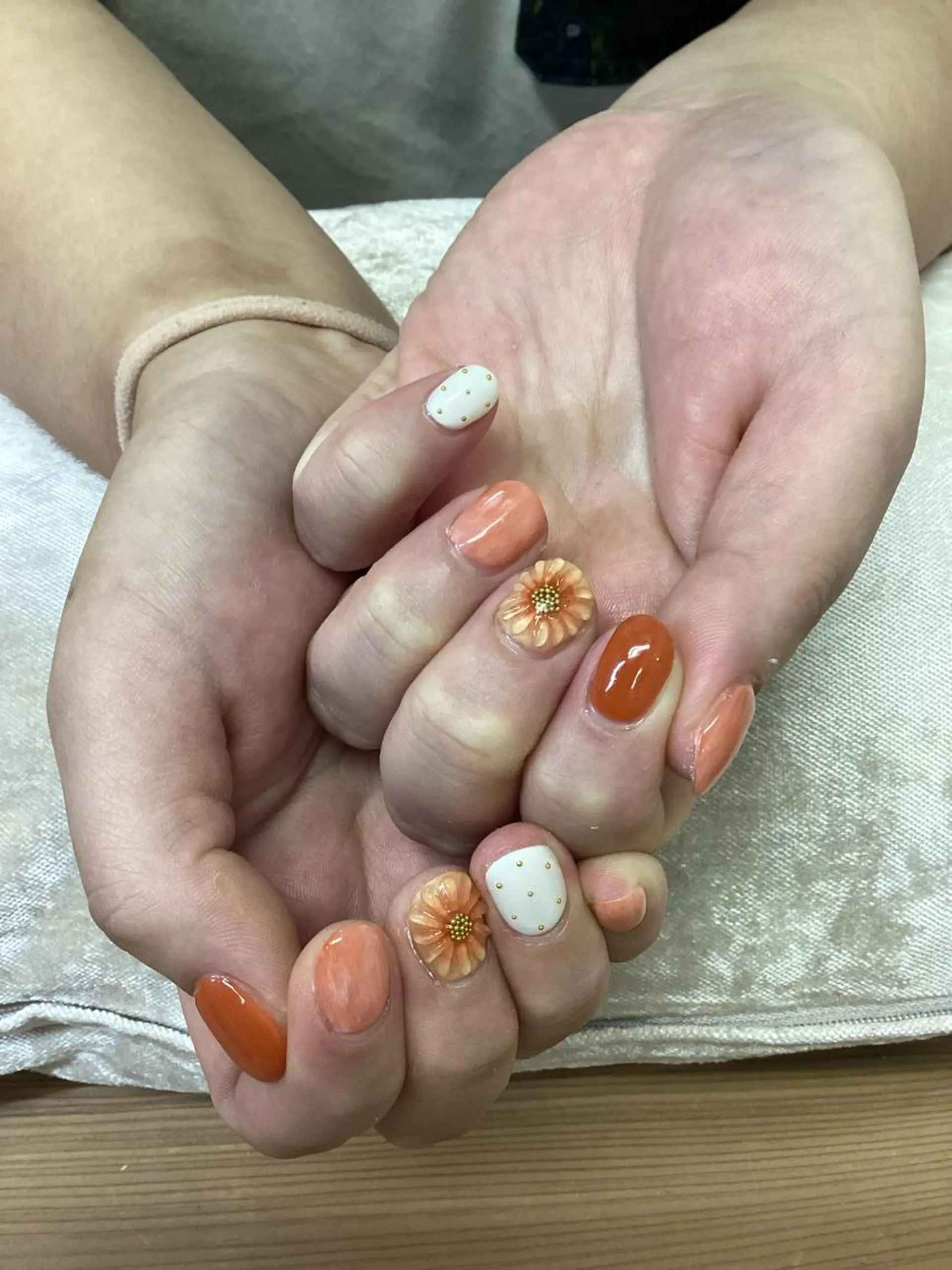 ネイル ECLAT エクラ所属・寺山 千鶴のネイルデザイン