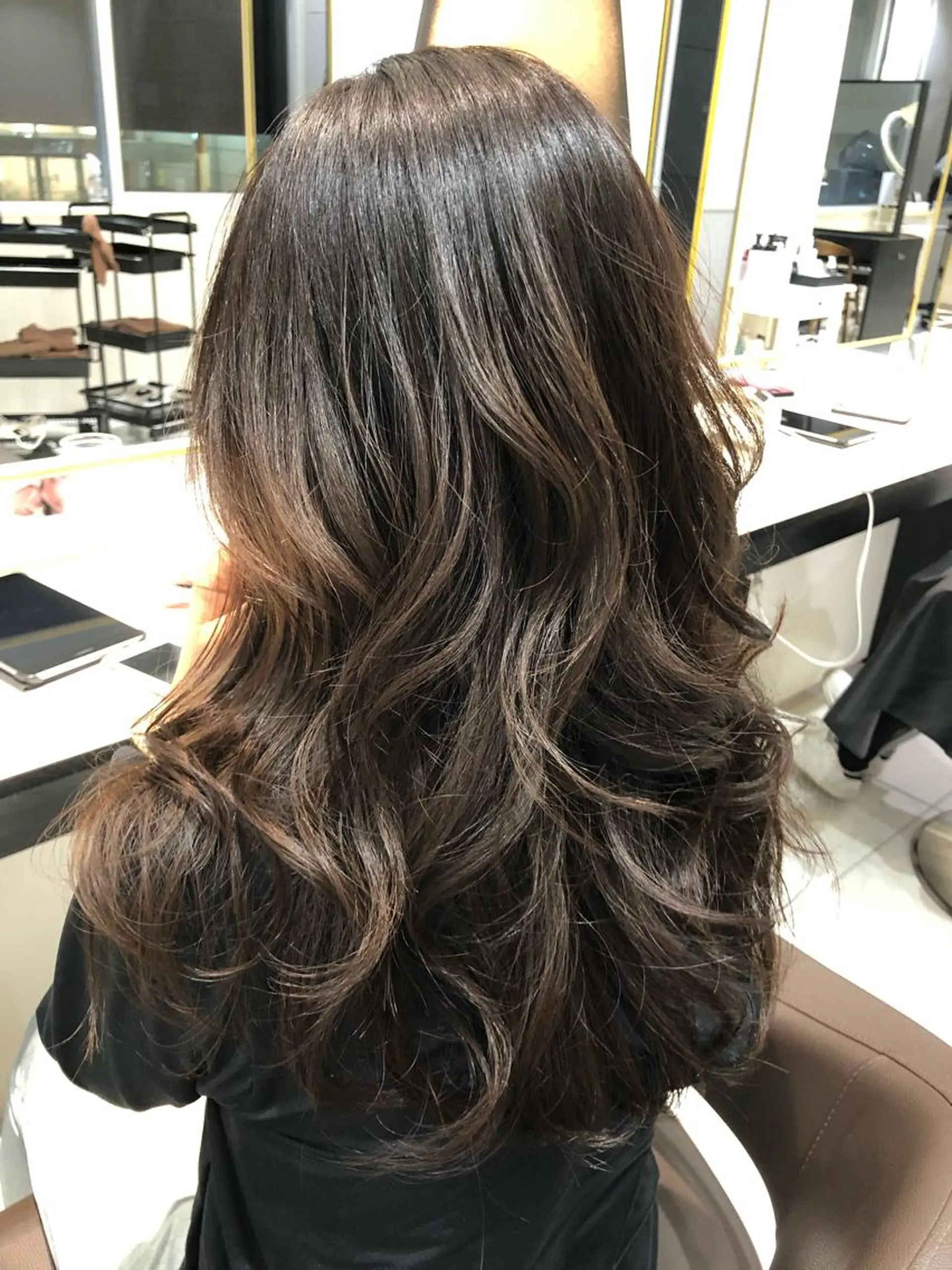 ロング カット ヘアカラー トリートメント 井口 真人のヘアスタイル