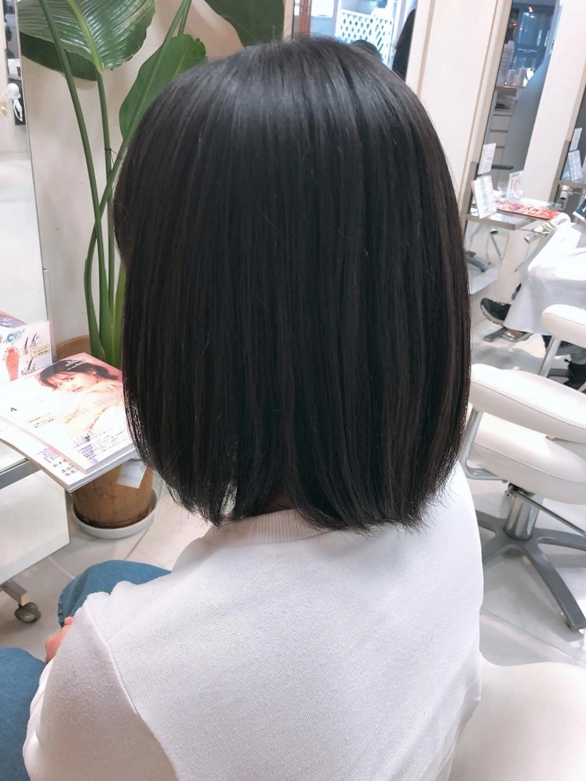 ミディアム 縮毛矯正 阿部 美咲のヘアスタイル