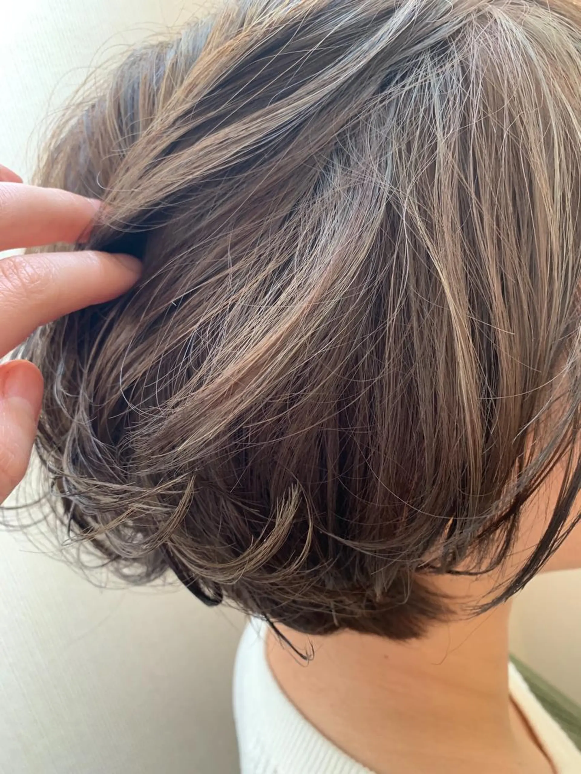 ショート フラウヘアデザイン所属・大田 留衣のヘアスタイル