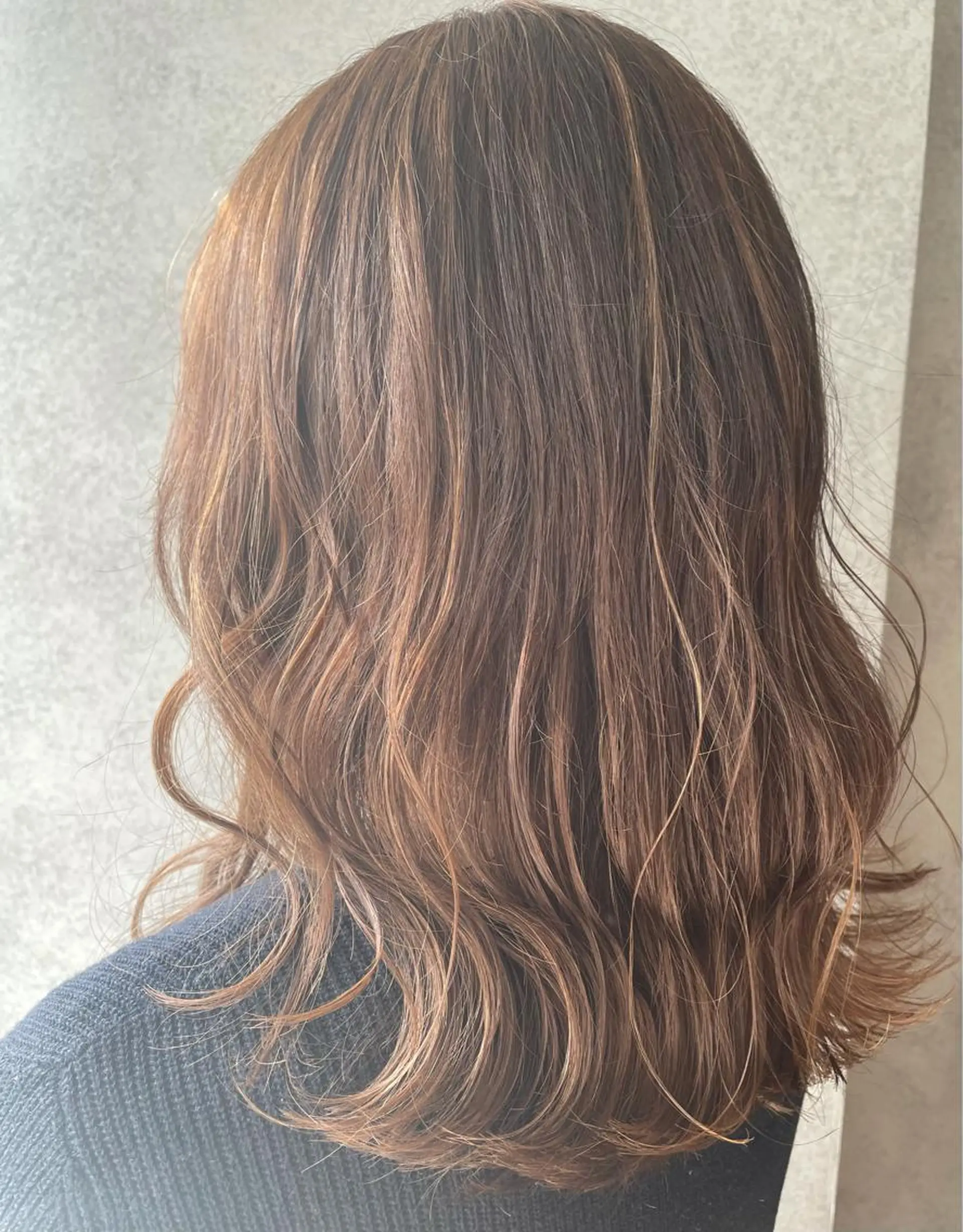 セミロング カラー ベージュカラー ハイライトカラー ハイライト 櫻井 未悠のヘアスタイル