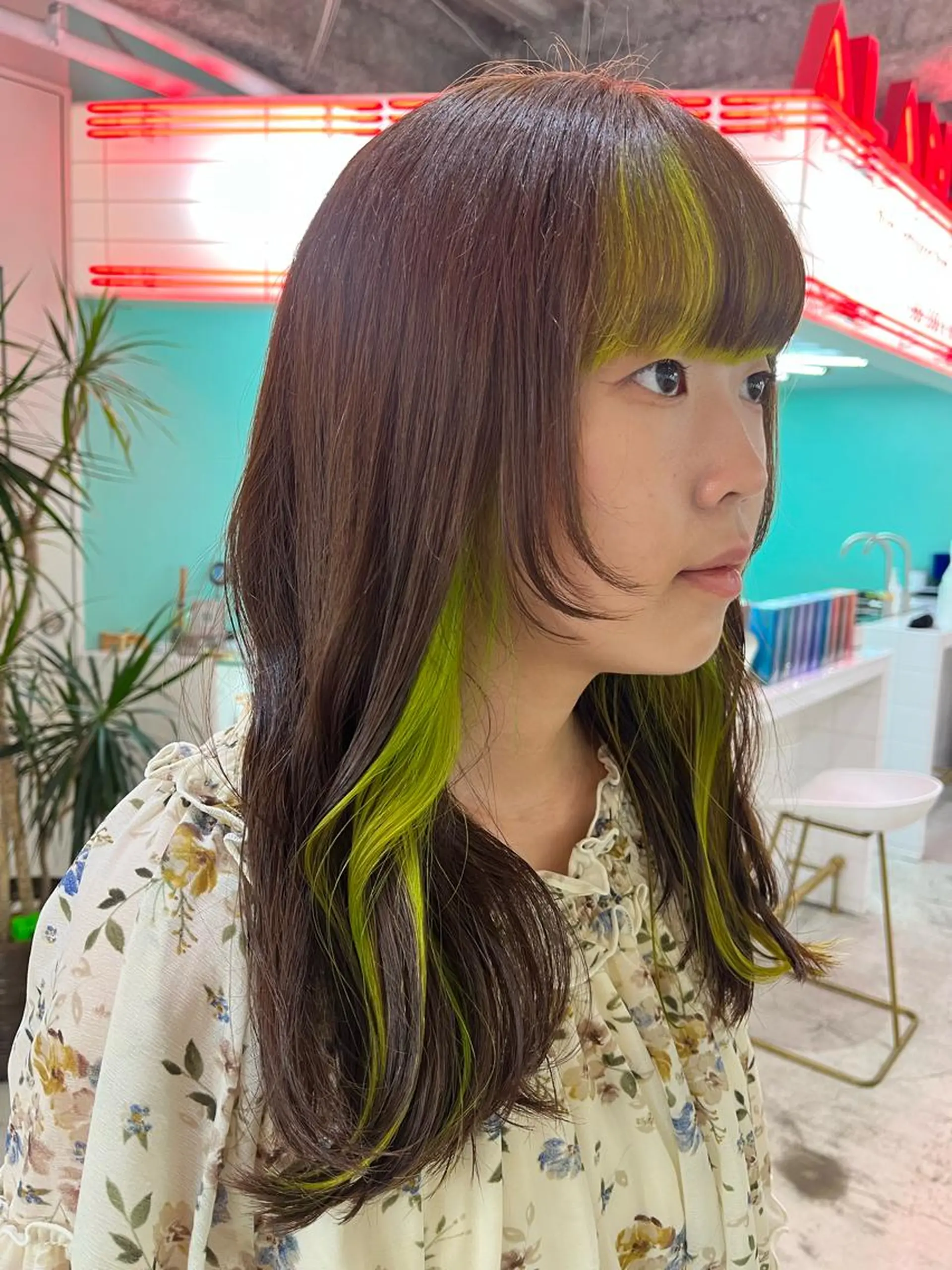 ミディアム カラー カット ヘアカラー トリートメント ハイトーン/レイヤー ハッシュカット/牧原のヘアスタイル