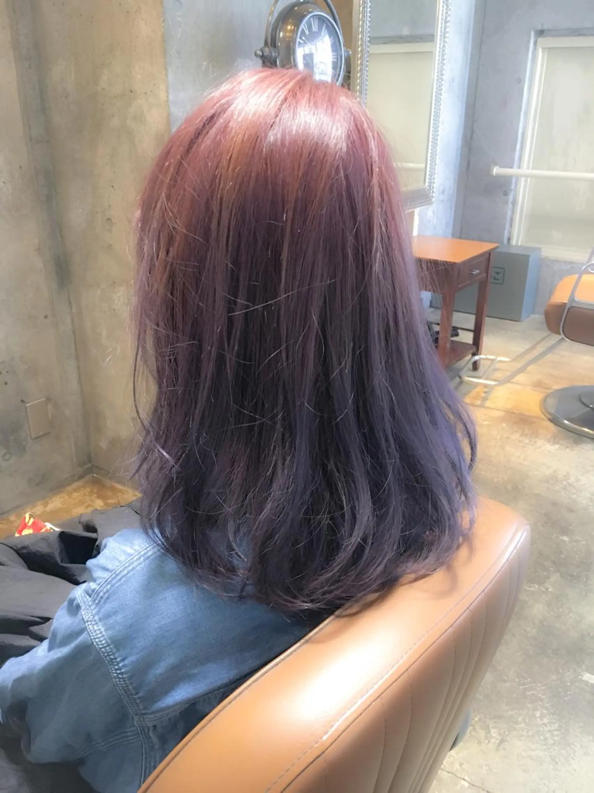 ミディアム カラー グラデーションカラー 北條 優輝のヘアスタイル