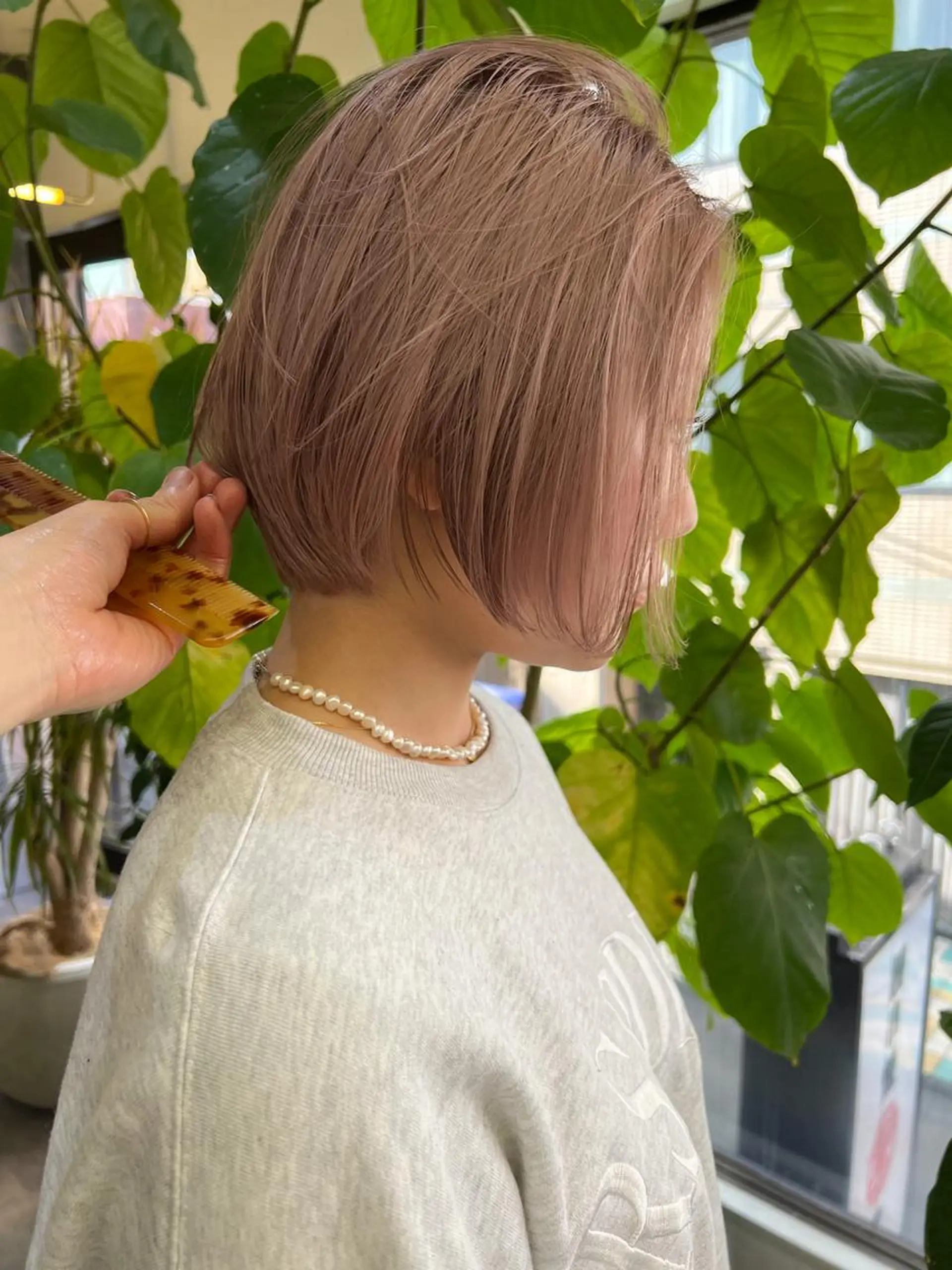 ミディアム カラー カット ヘアカラー トリートメント 顔周りレイヤー/韓国 ブリーチminamiのヘアスタイル