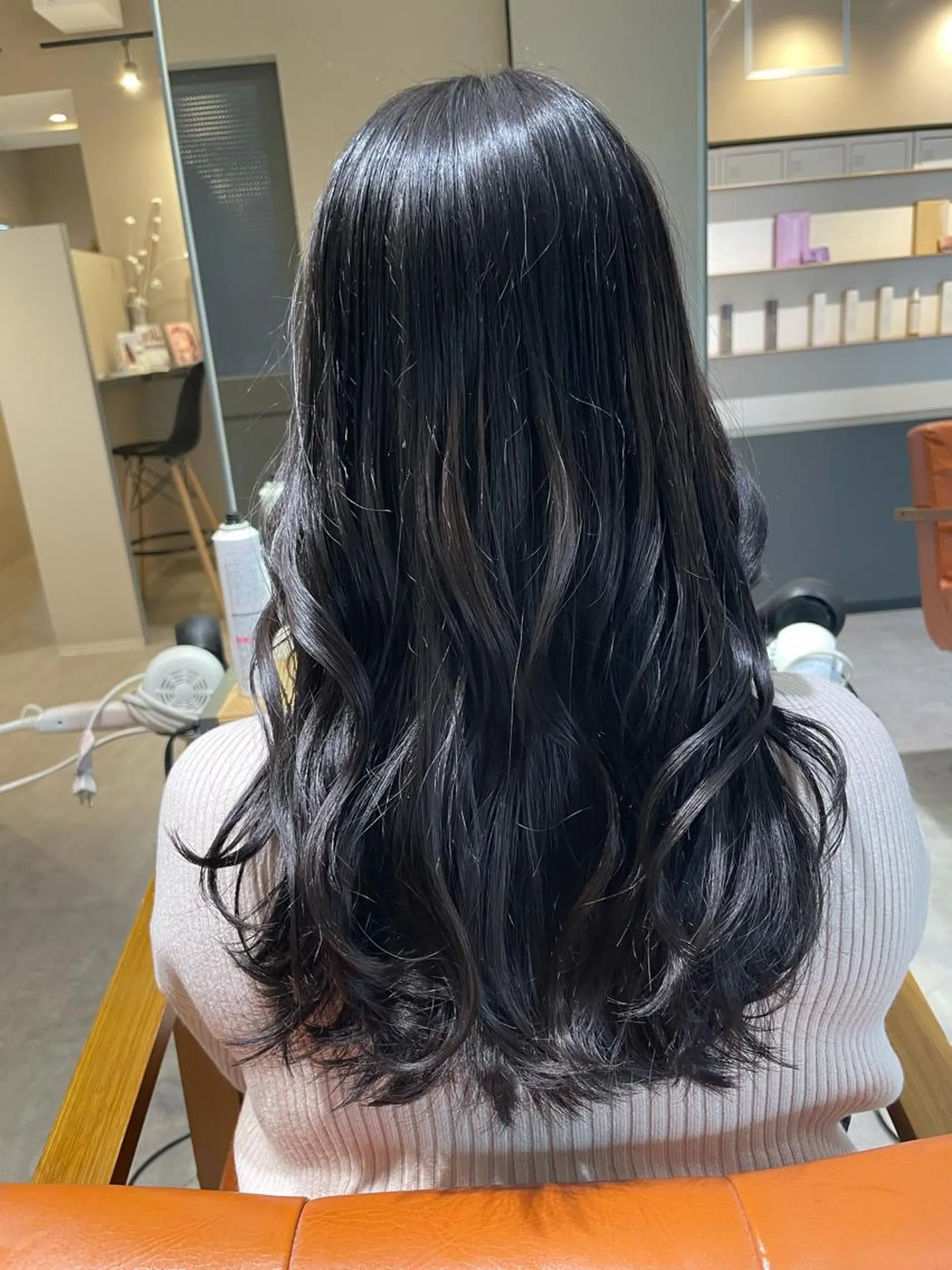 カラー 黒髪 透明感カラー シルバー メンズ特化⚜️ 藤原あずさのヘアスタイル