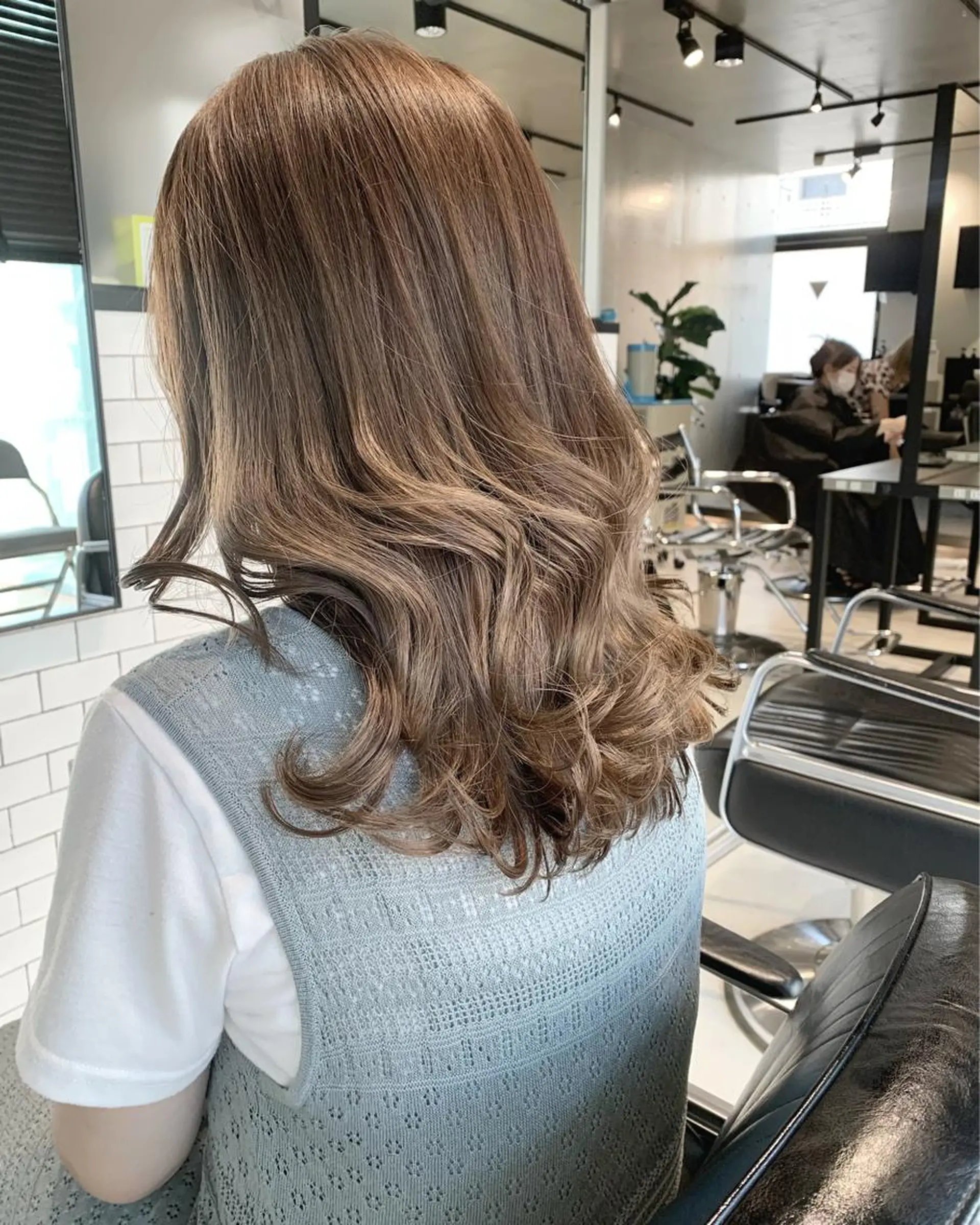 セミロング カラー カット ヘアカラー トリートメント ヘッドスパ ヘアセット 透明感/オリーブ/ グレージュ/YUKAのヘアスタイル