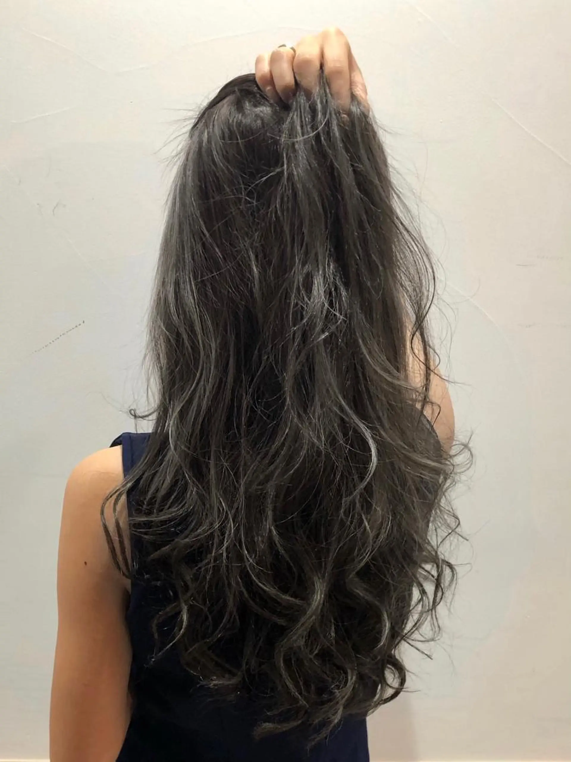 ロング カラー ヘアアレンジ ヘアカラー トリートメント ヘアセット hair design NORM所属・吉田裕太/ハイライト ダブルカラーのヘアスタイル