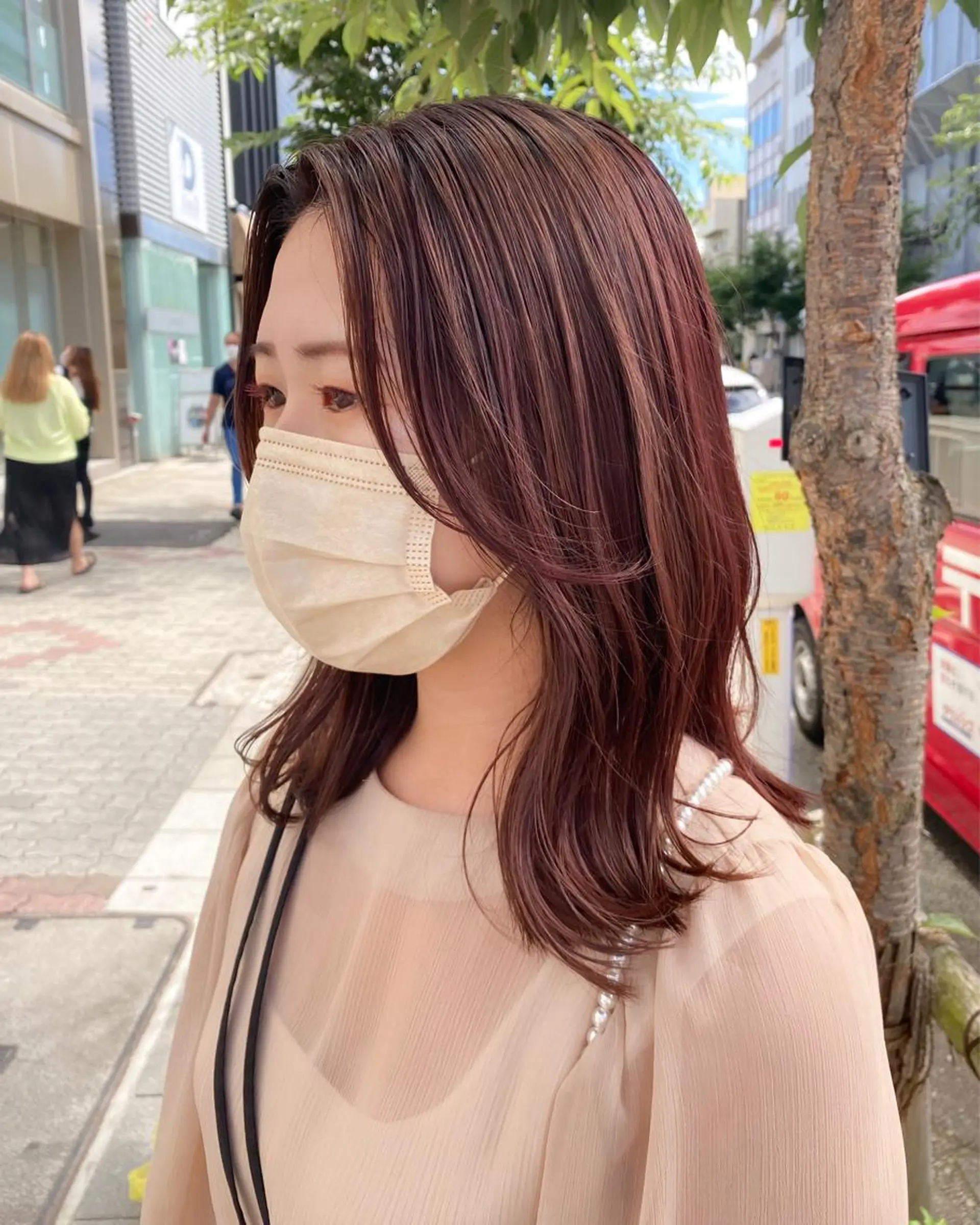 ミディアム カラー ANY mikuのヘアスタイル