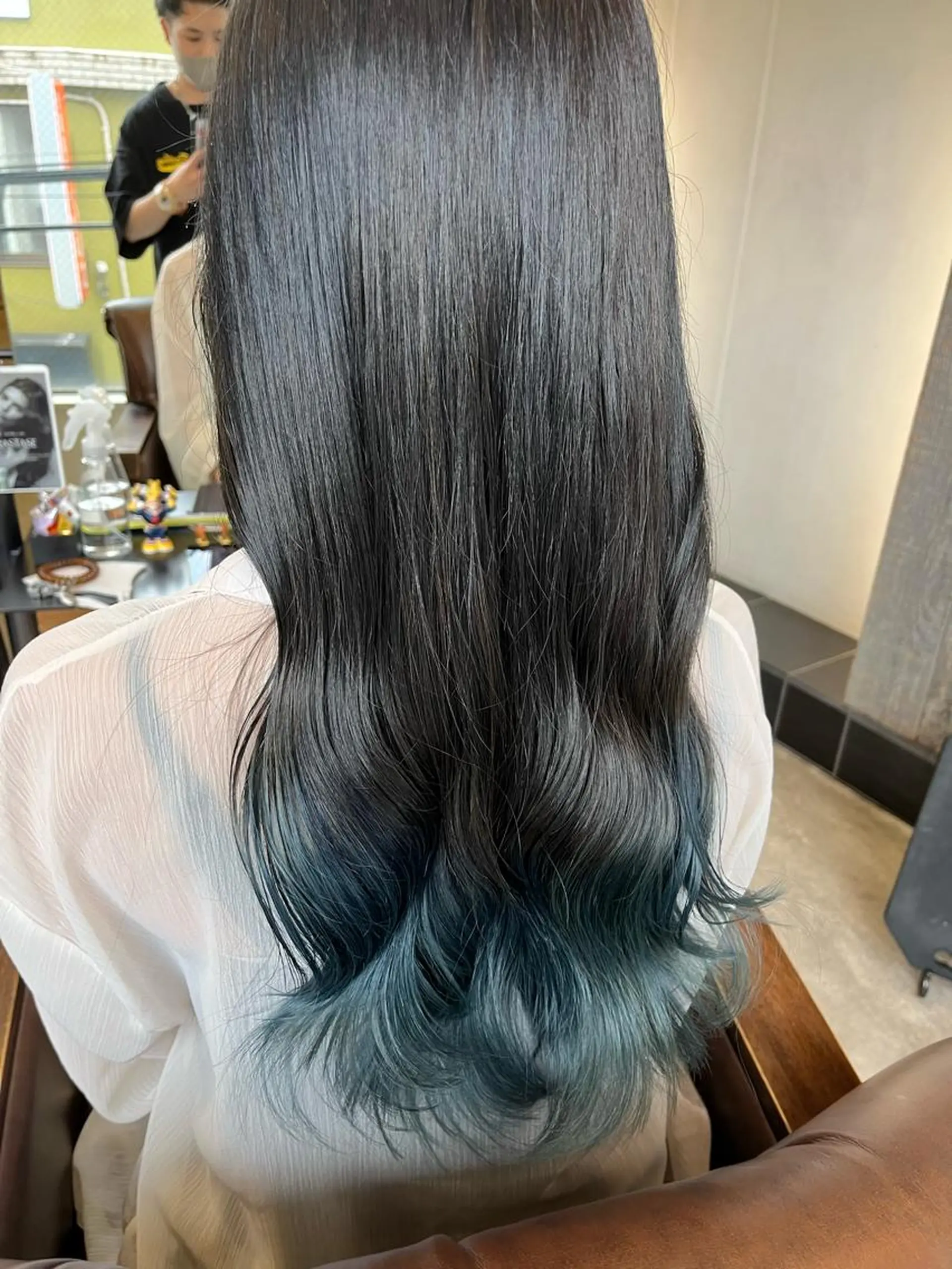 ロング カラー ブルーカラー グラデーションカラー ヘアカラー トリートメント 🟢NEGi🟣 🫧髪質改善のヘアスタイル