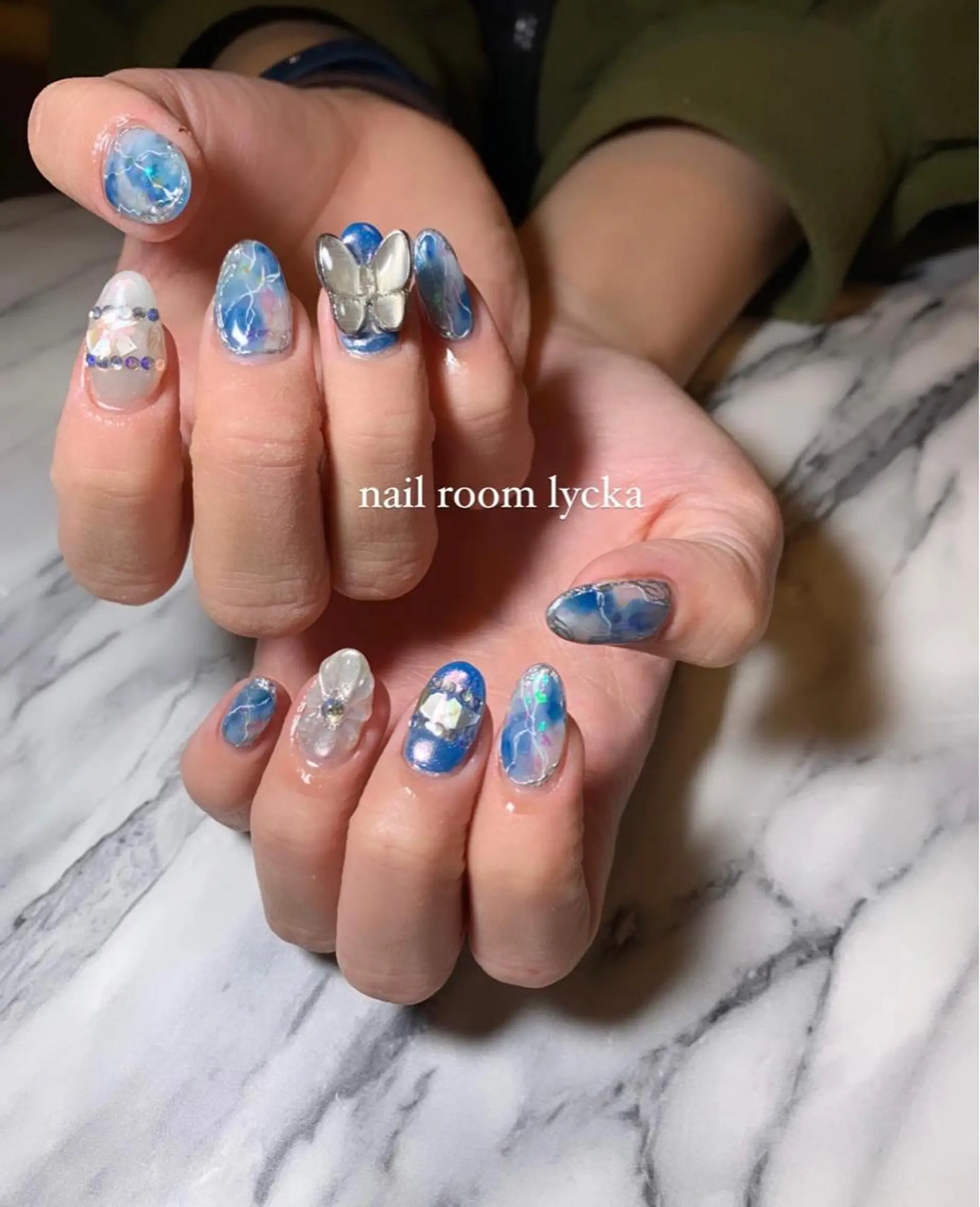 ネイル ﾈｲﾙﾙｰﾑﾘｯｶ 𝐦𝐚𝐲𝐮のネイルデザイン