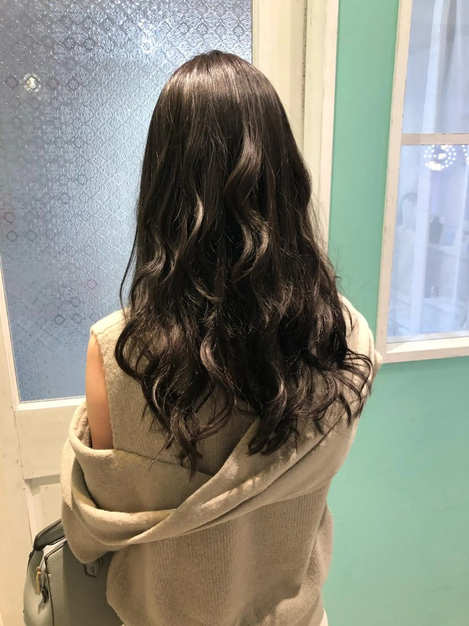 ロング カラー シールエクステ エクステ カット ヘアカラー トリートメント エクステ 綿貫 美香のヘアスタイル