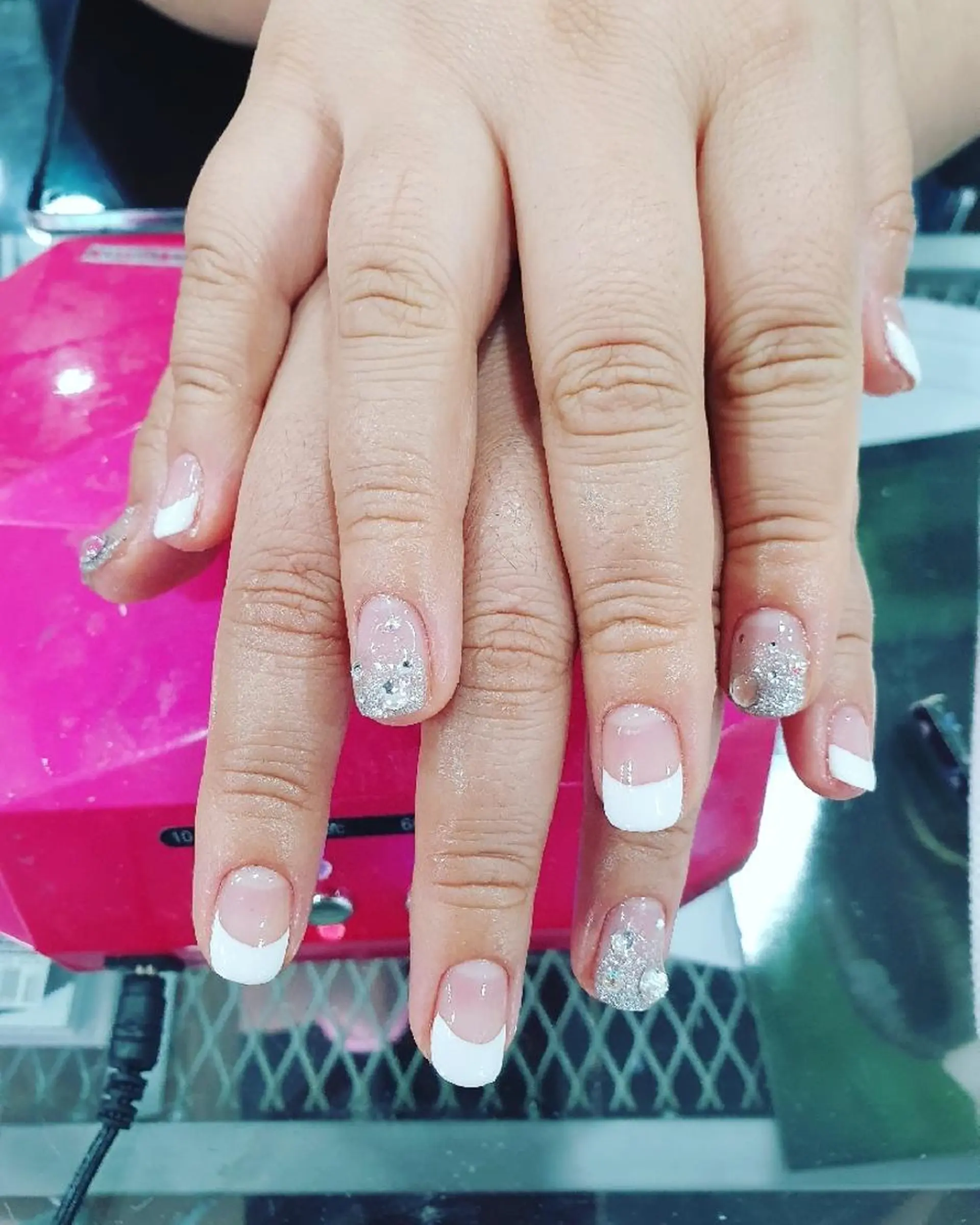 ネイル シンプルネイル ブライダルネイル Salon de dahan所属・SALON DE DAHANのネイルデザイン