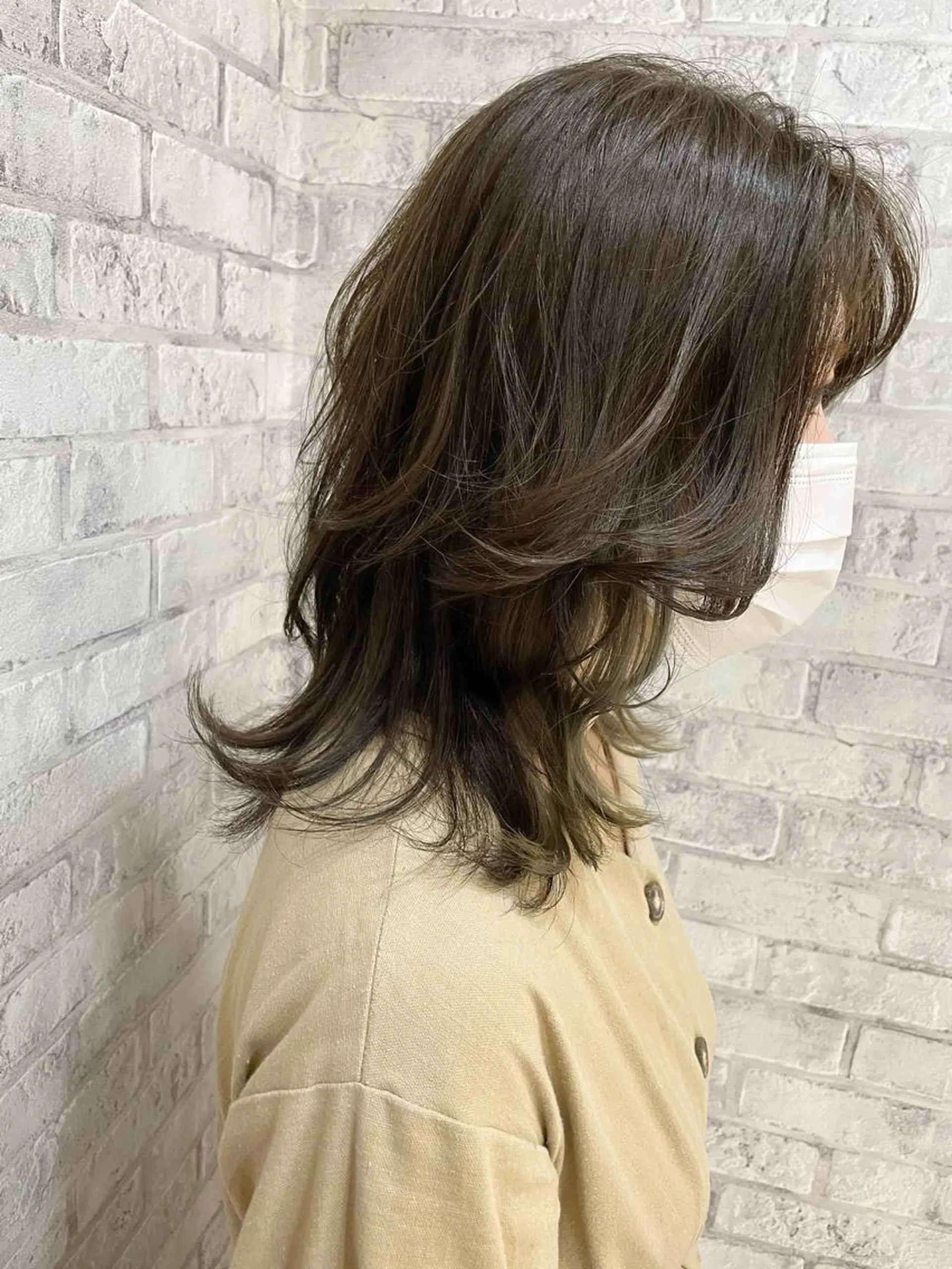 ミディアム カラー ヘアアレンジ アッシュ アッシュブラウン ブリーチ ブラウンカラー ブリーチなしカラー カット ヘアカラー トリートメント 秋山 幸太のヘアスタイル