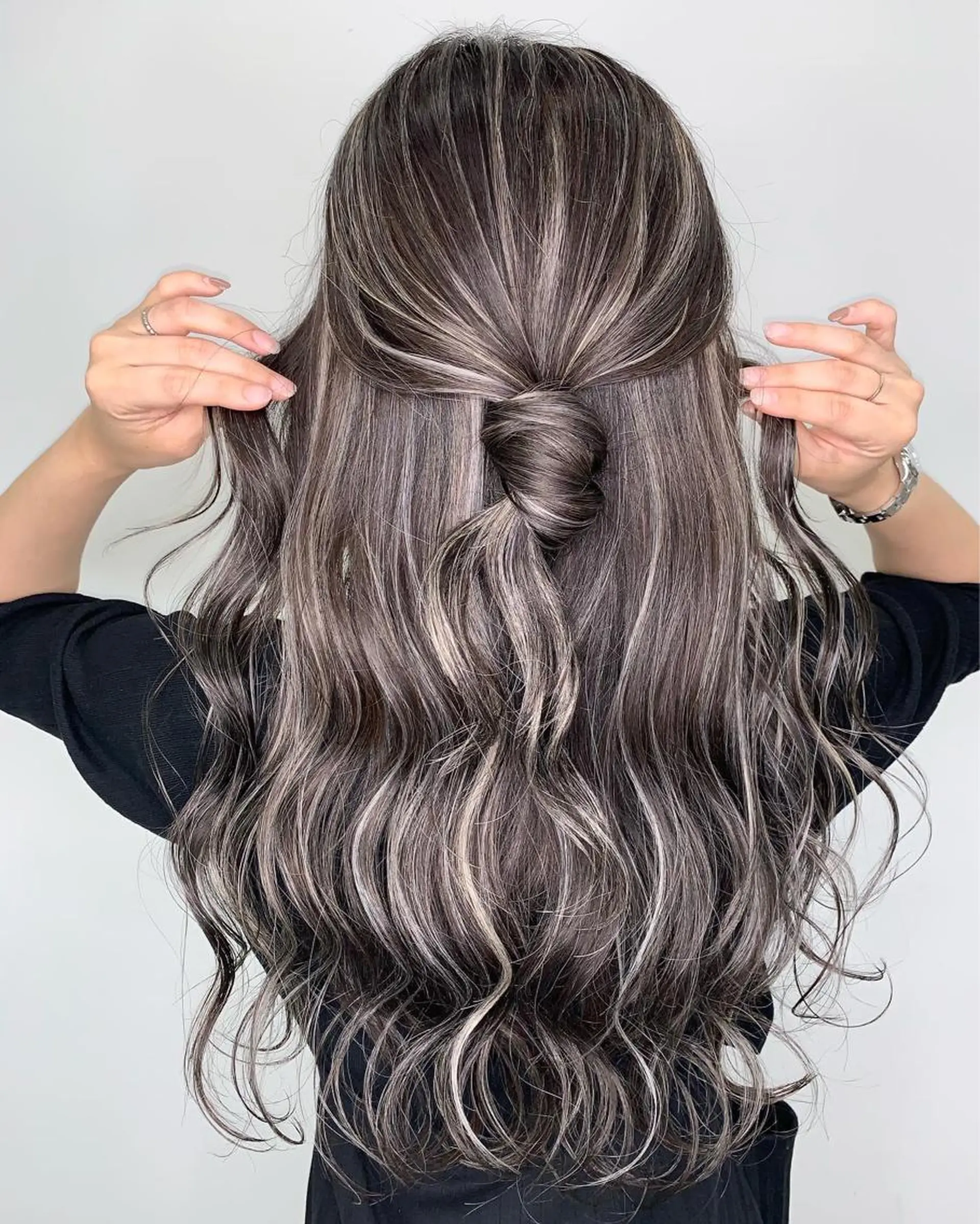 カラー LINOET NAGOYA所属・中川 来紀のヘアスタイル