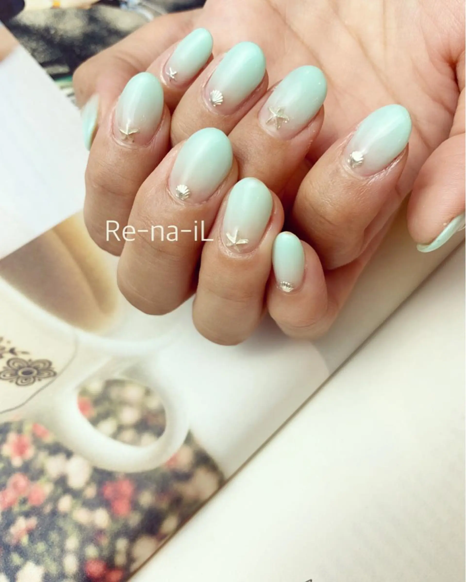 ネイル ハンドネイル 本田 レイナ （ネイリスト）のネイルデザイン