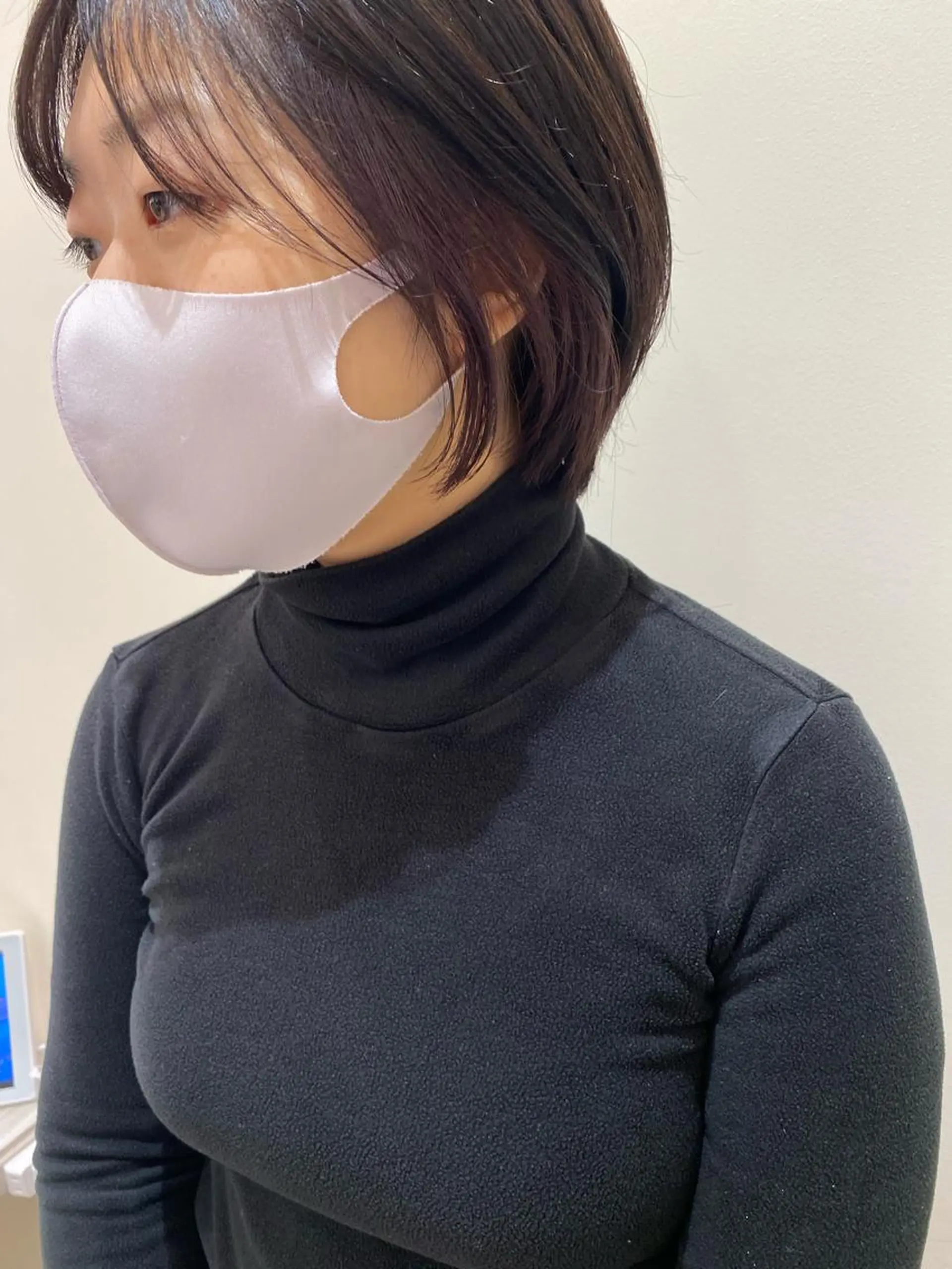 ショート カラー インナーカラー ショートヘア カット ヘアカラー トリートメント 細めハイライト🩶 ボブ/レイヤーカットのヘアスタイル