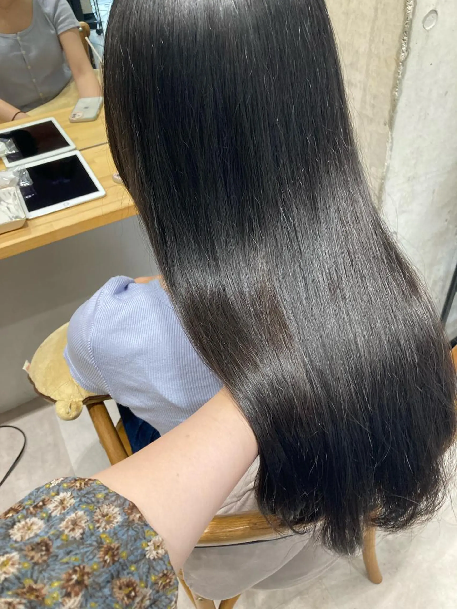 セミロング カット ヘアカラー トリートメント ✨色持ちの良い艶 カラー✨蟹江真世のヘアスタイル