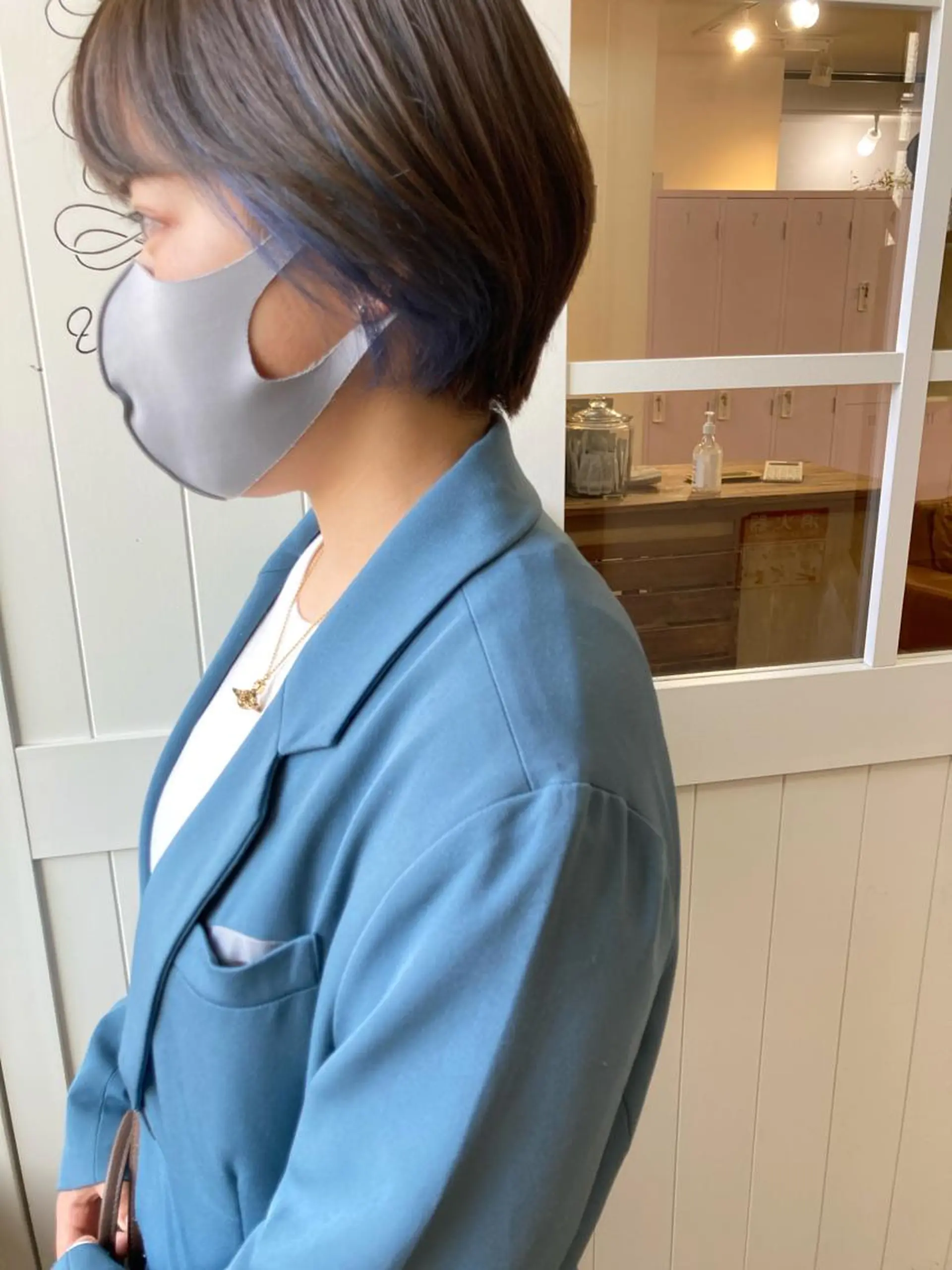 ショート カラー ブリーチ ブルーカラー 小木曽智美 /ボブ/ショートのヘアスタイル