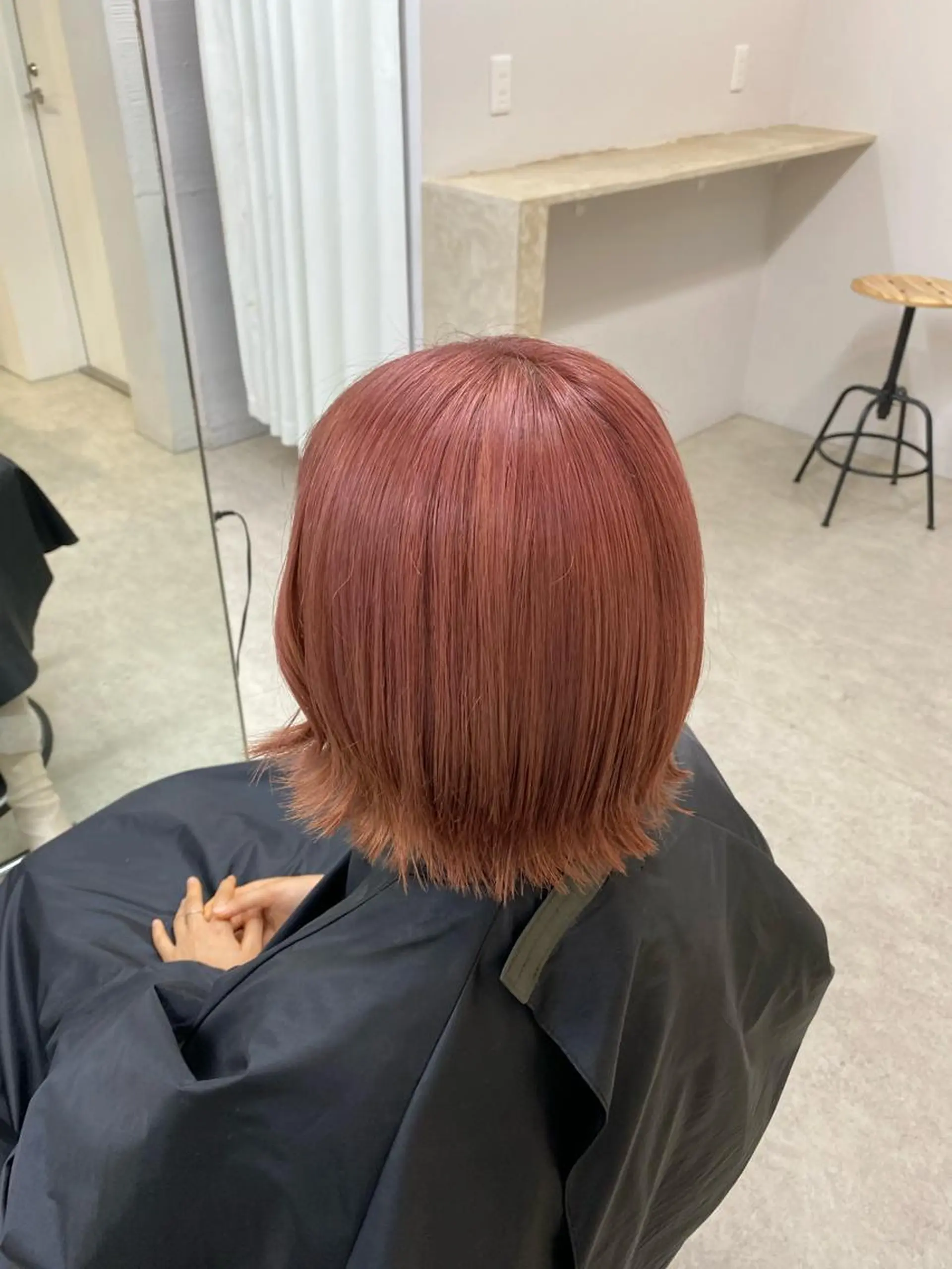 ショート 透明感ワンカラー梅田 ダブルカラー/川上のヘアスタイル